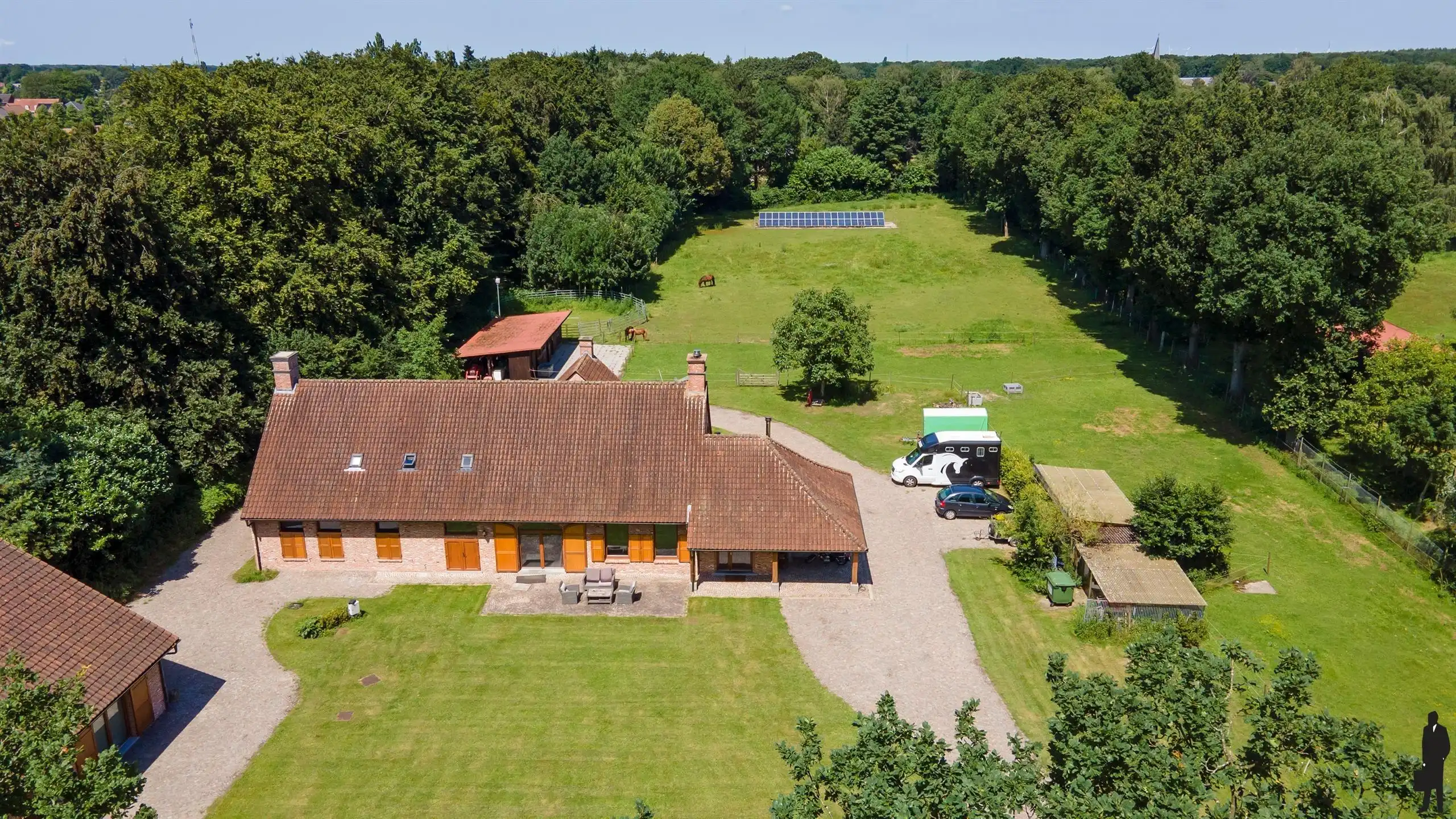 Luxe kangoeroe-villa te Sint-Job met paardenacc. op ca. 1,2 HA! foto 67
