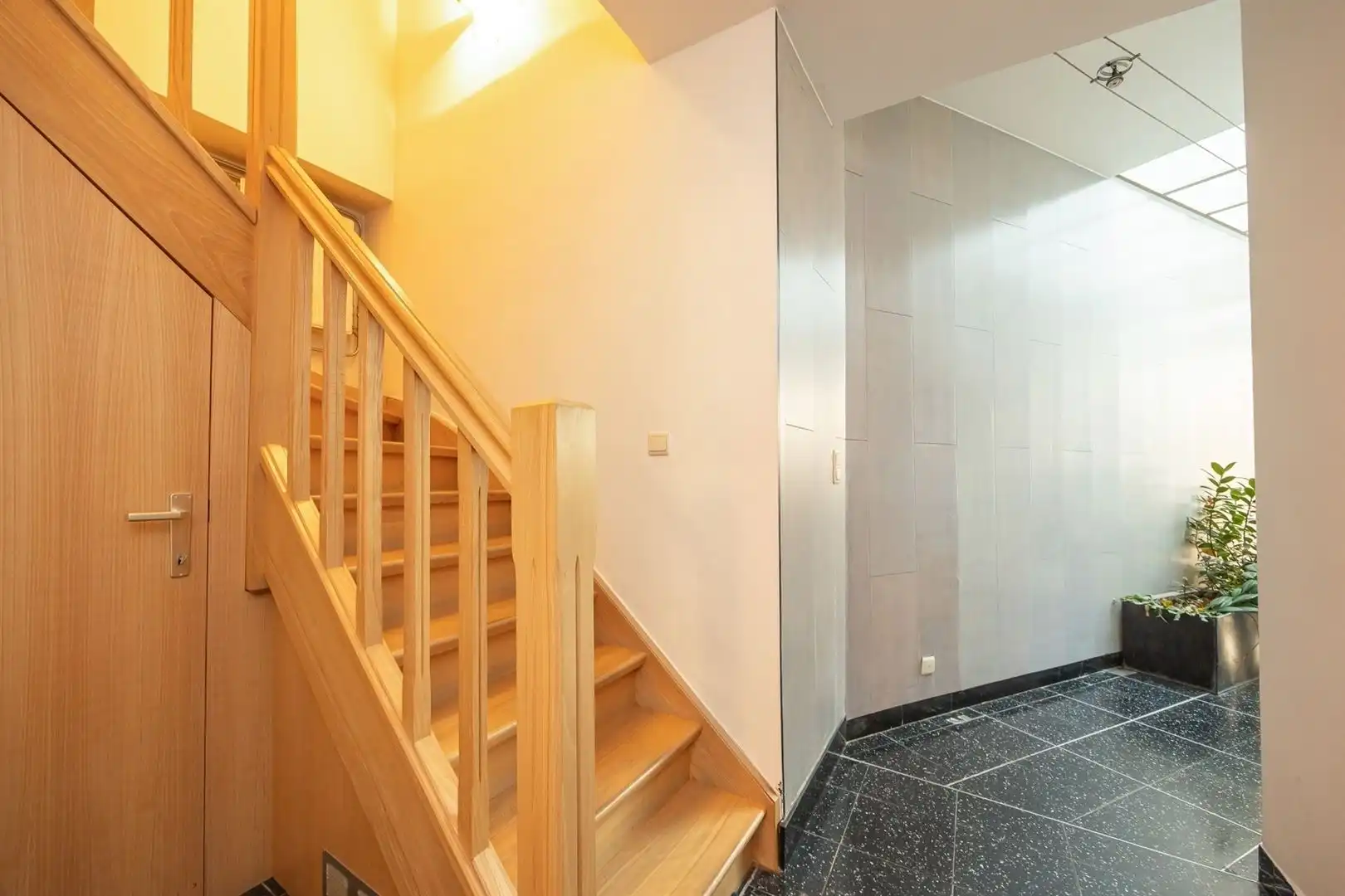 Kantoren (of woonloft) 410m² bij Marnixplaats foto 23