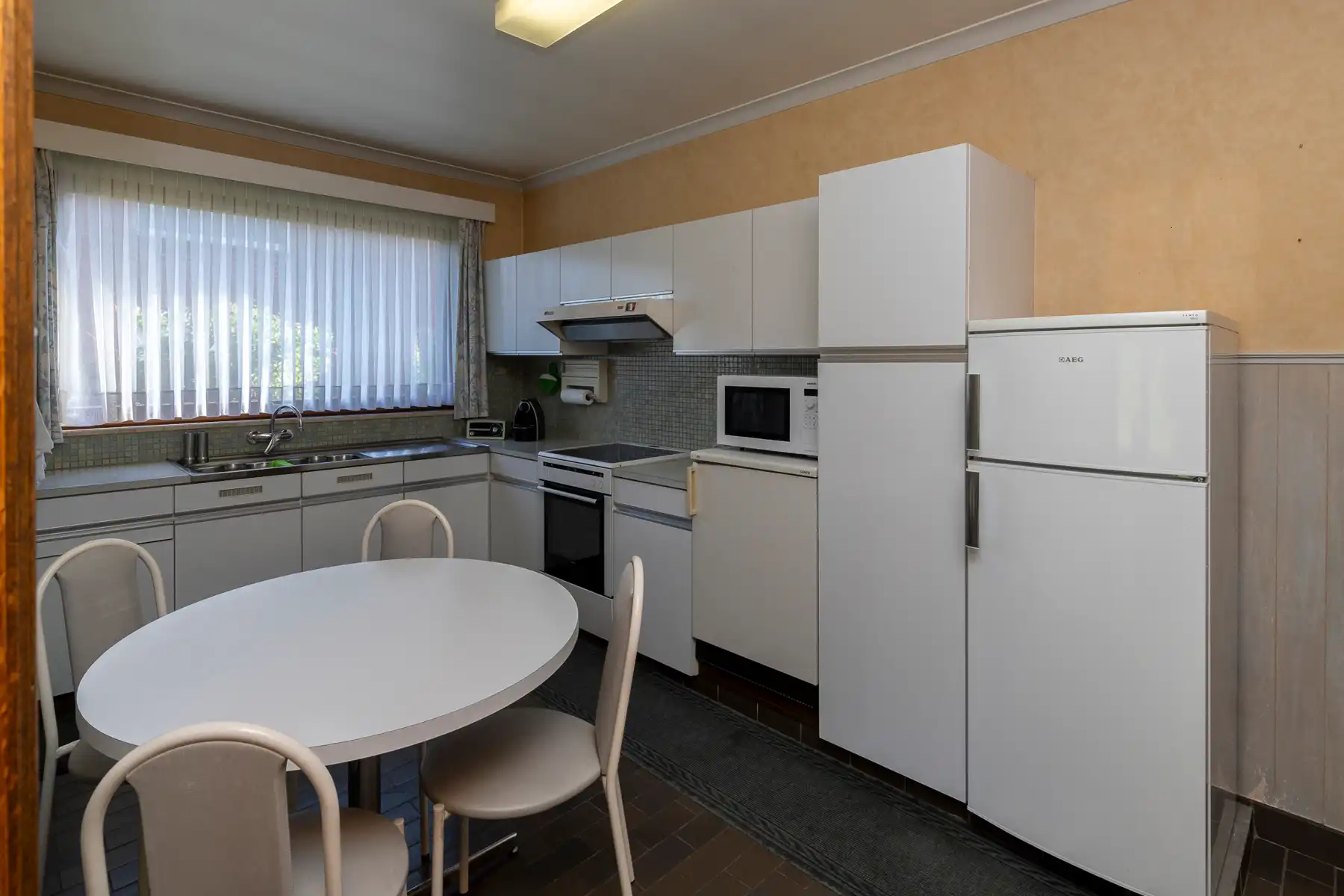Ruime woning met 5 kamers op toplocatie! foto 6