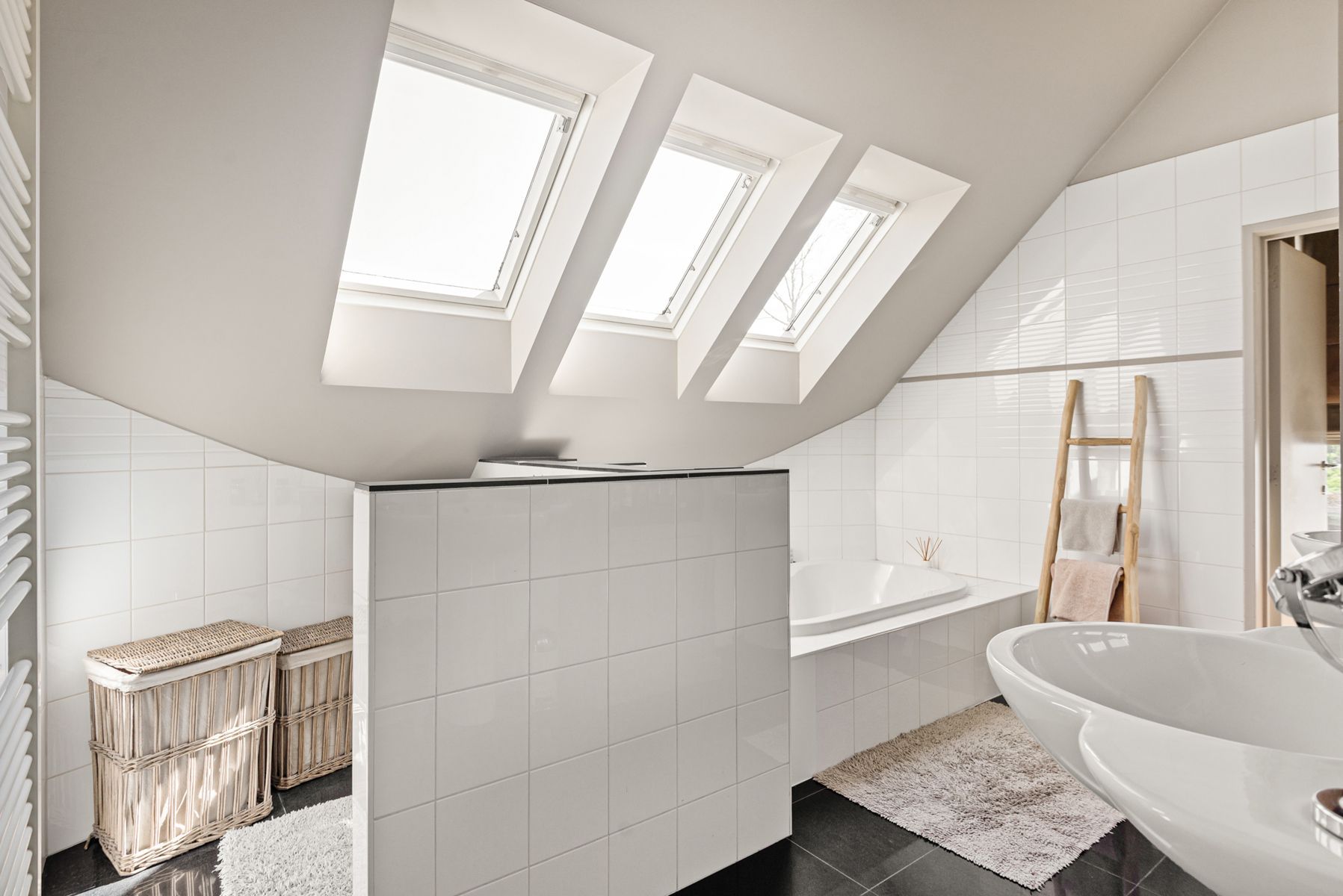 Moderne villa vlakbij het park van Halle Zoersel op 2.933m². foto 19