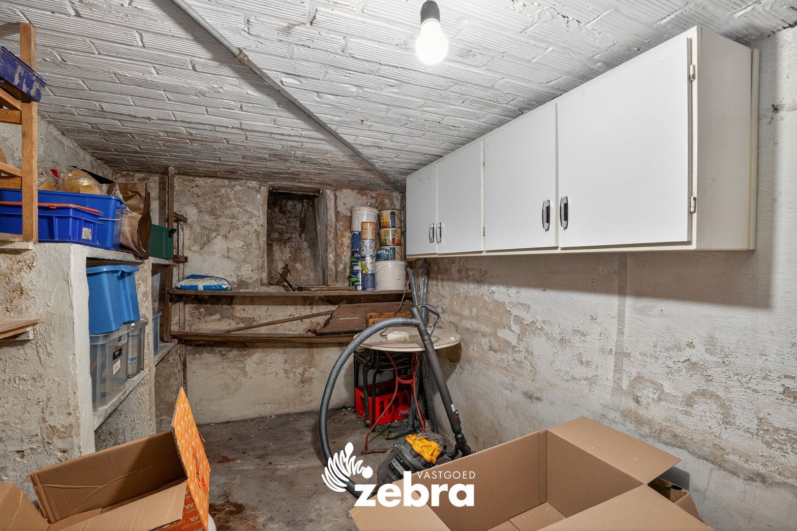 Instapklare woning met 4 slaapkamers en aanpalend stuk grond te Tielt! foto 16