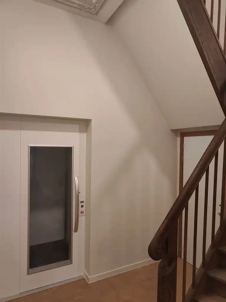 Luxe duplex loft op de tweede verdieping met 2(+1) slaapkamers, ruim terras en optioneel een staanplaats, gelegen in het centrum van Maaseik. foto 17