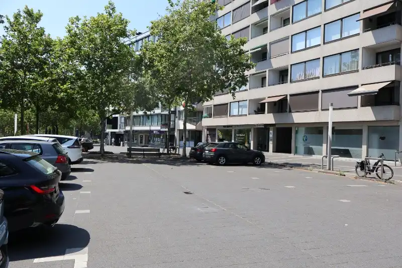 Ruim handelspand van 202m² op toplocatie in het centrum van Genk foto 21