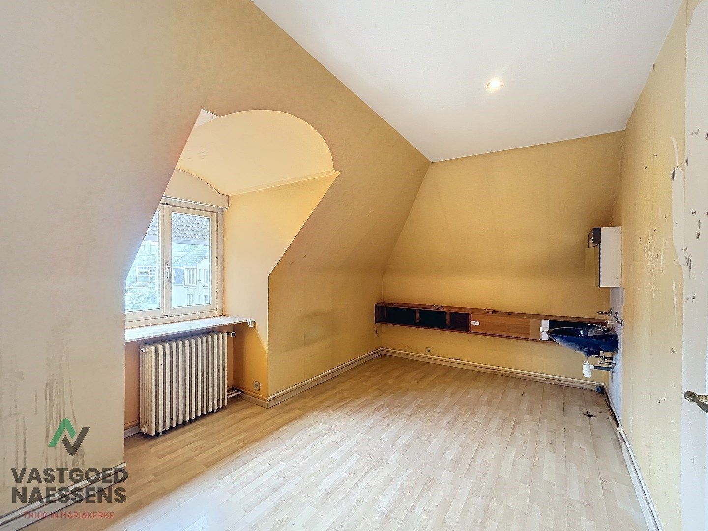 HOEKWONING MET 5 SLPK - INPANDIGE LOODS- GARAGE EN TERRAS foto 24