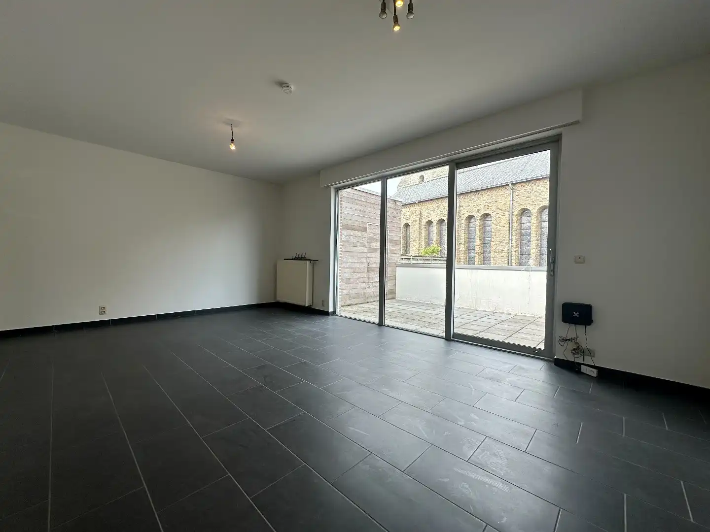 Instapklaar appartement met 1 slpk en ruim en zonnig terras, Torhout foto 3