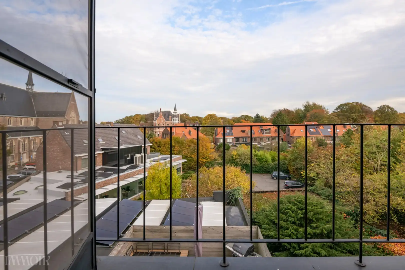 Centraal gelegen en lichtrijk appartement nabij het centrum van Ekeren. foto 15