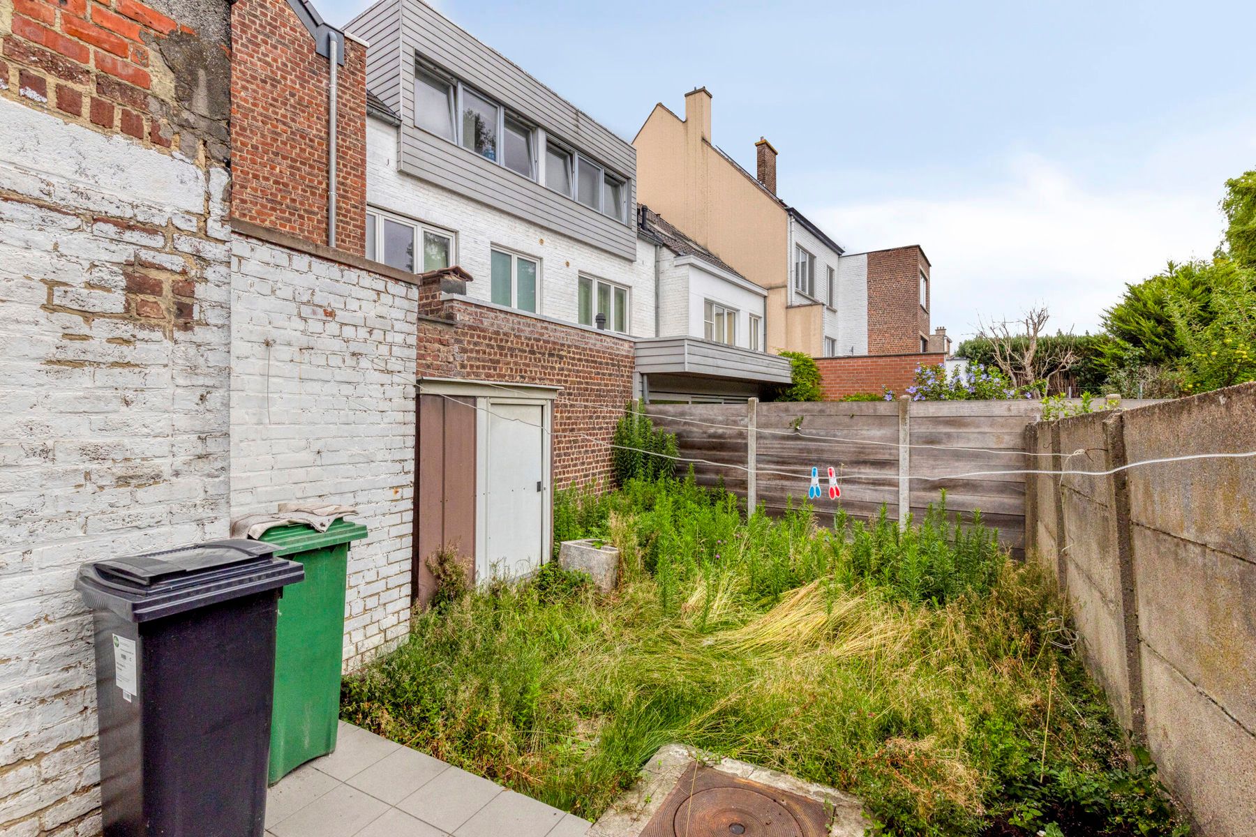 Centraal gelegen rijwoning met 4 slaapkamers foto 16