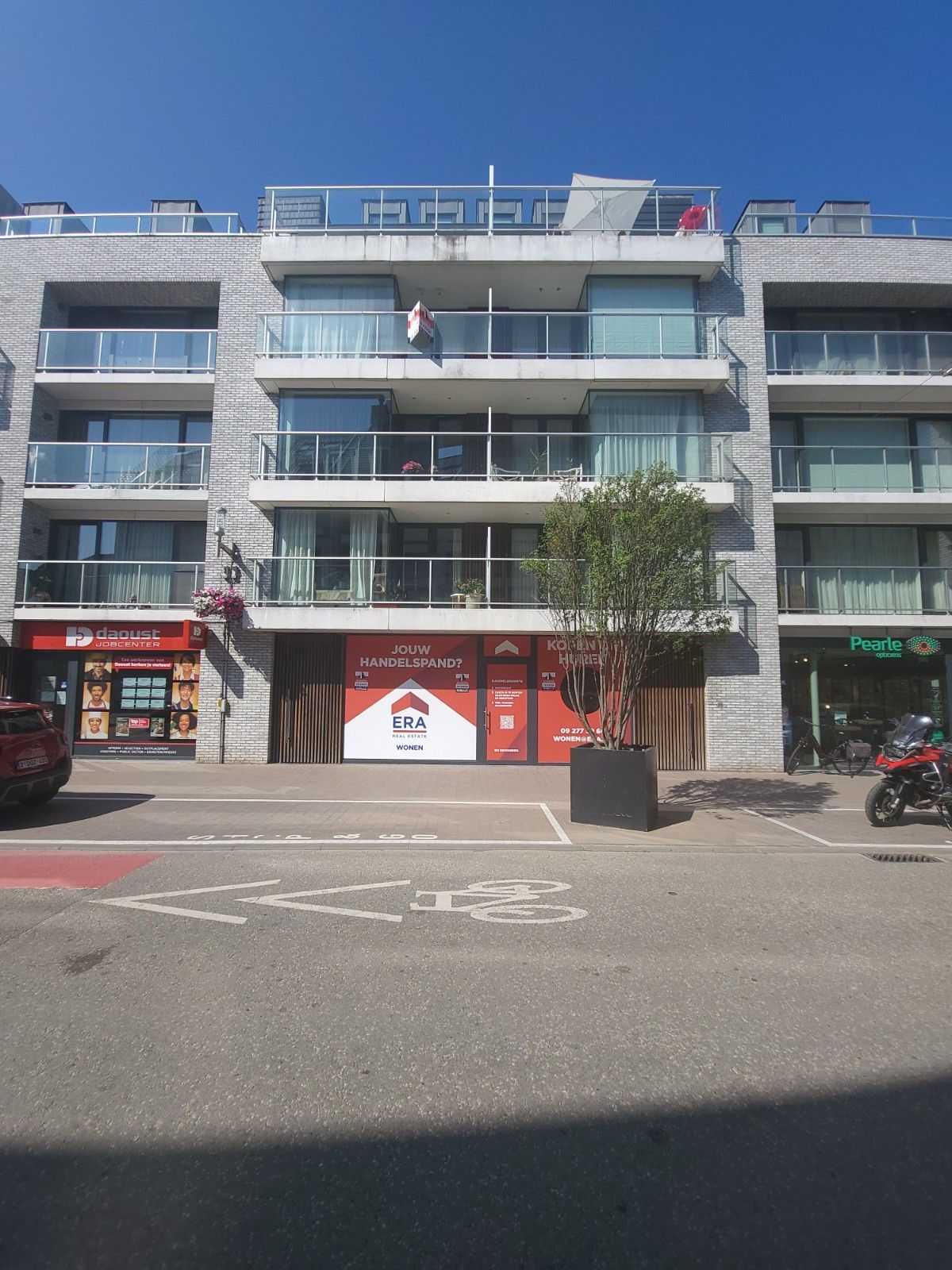 2-slaapkamerappartement met ondergrondse garage in centrum Deinze foto 2