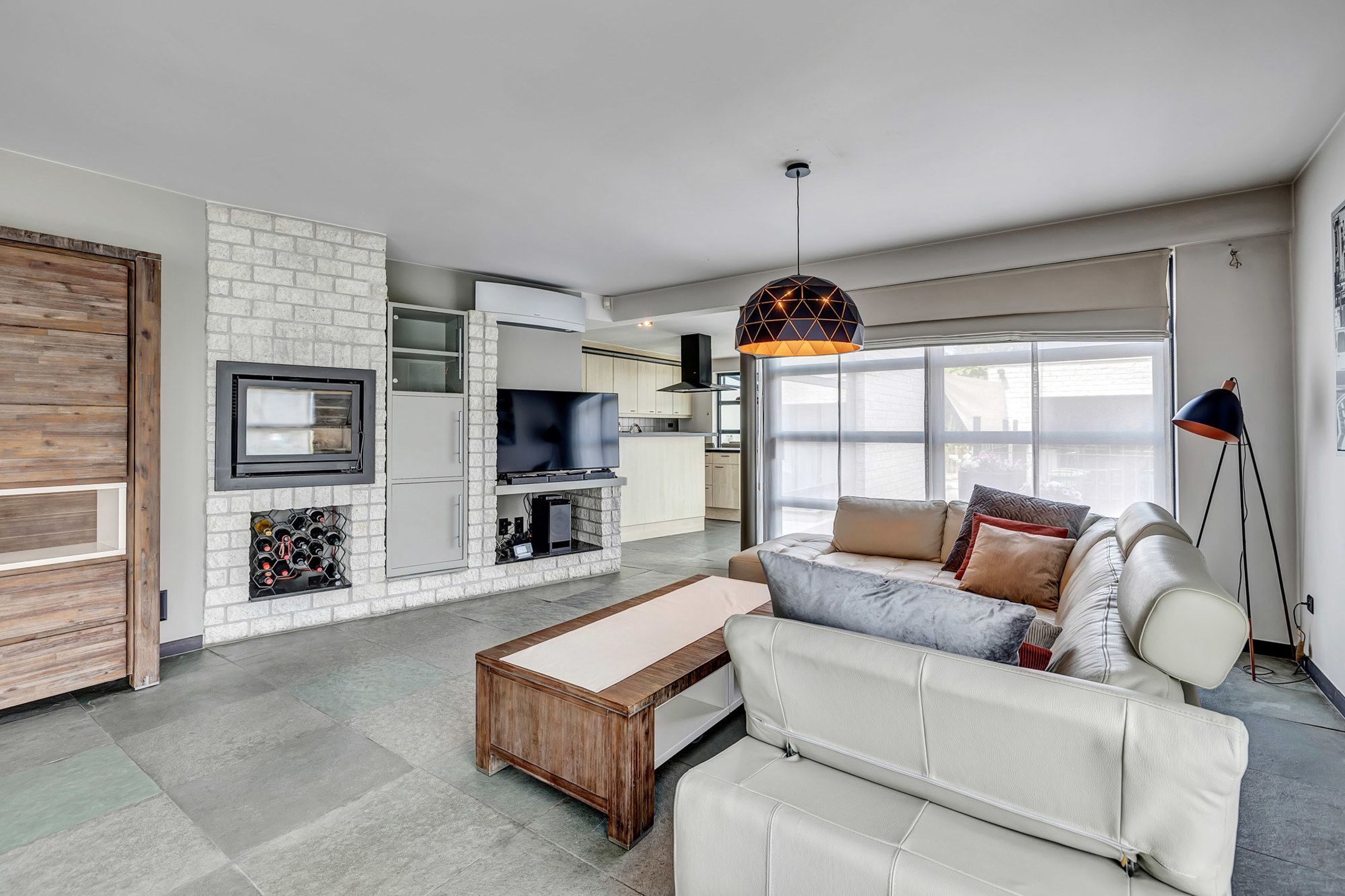 Gezellige, instapklare HOB met garage en tuin foto 5