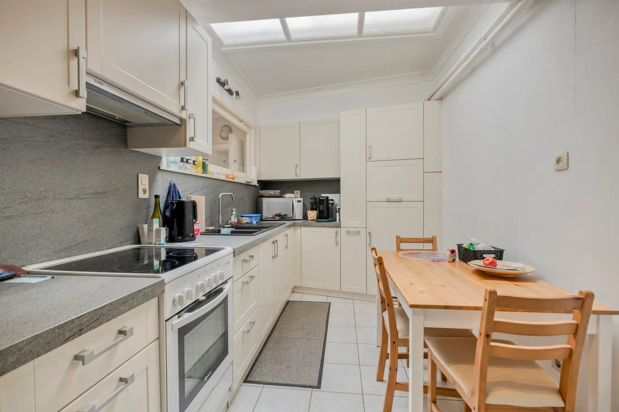 Te renoveren woning met 3 slaapkamers op 11are foto 9