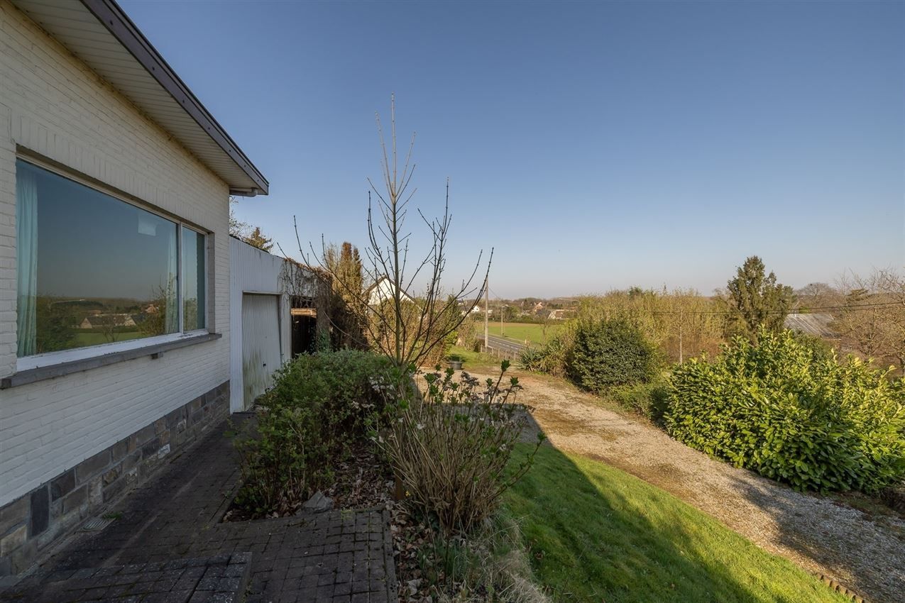 Uniek perceel, groot tuindeel zuidwest, klein weiland op top heuvel foto 37