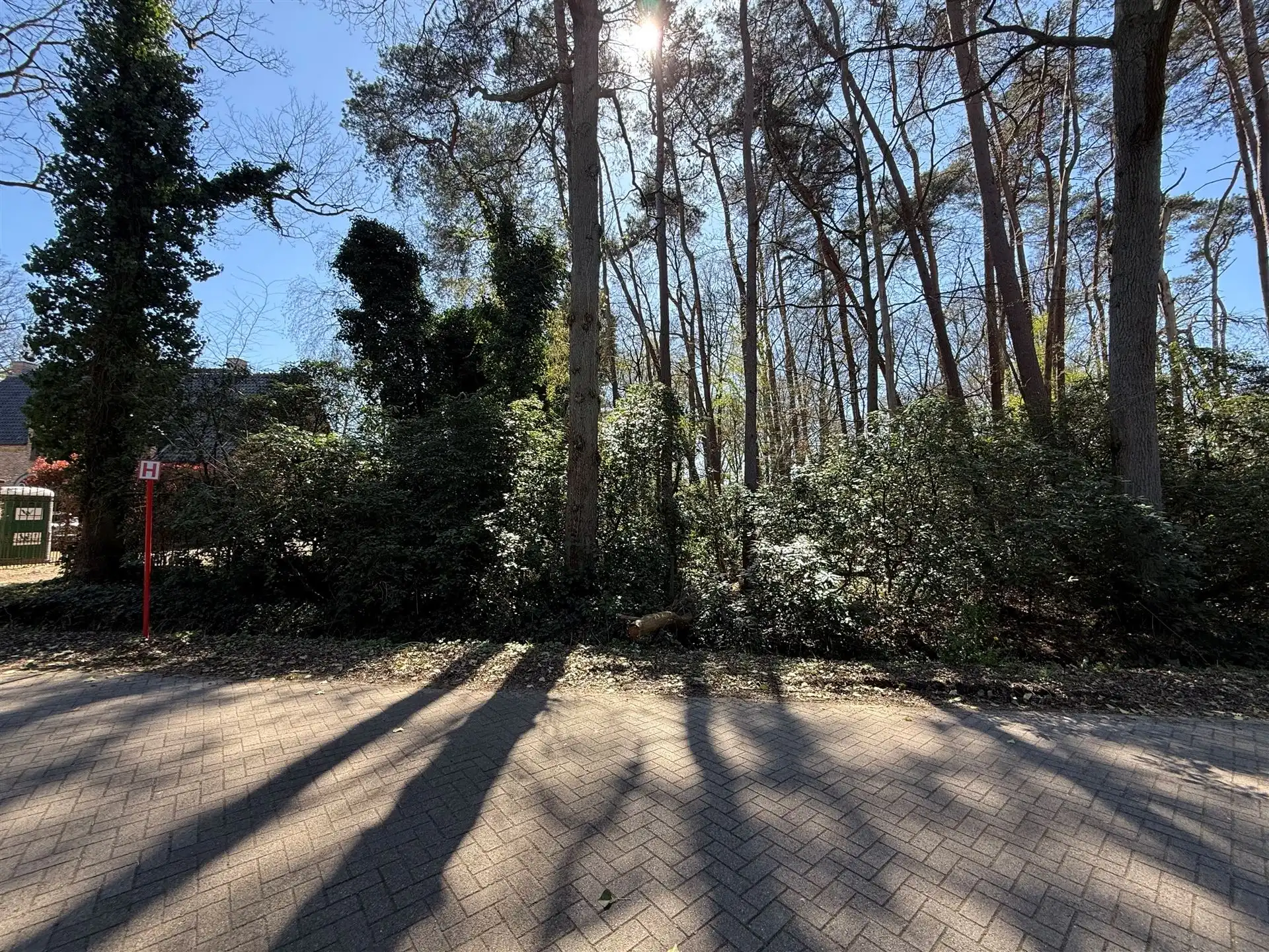 Ruime bouwgrond van 2296 m2 op een schitterende locatie! foto 4