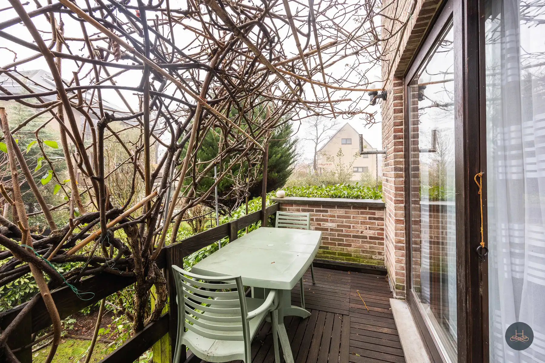 Warme, halfopen energiezuinige woning met dubbele garage foto 7