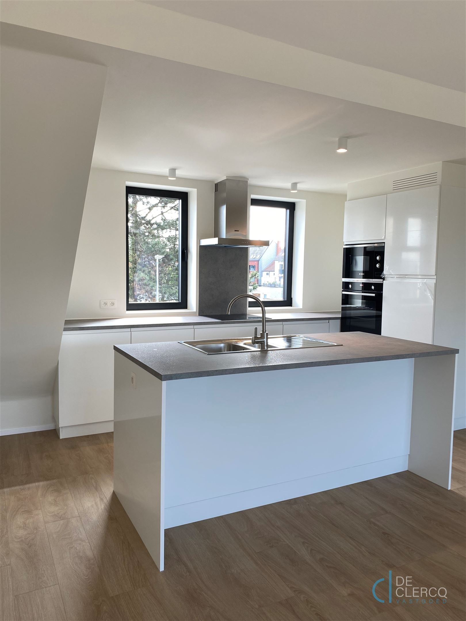 Prachtig duplex appartement TE HUUR op toplocatie in Lochristi! foto 15