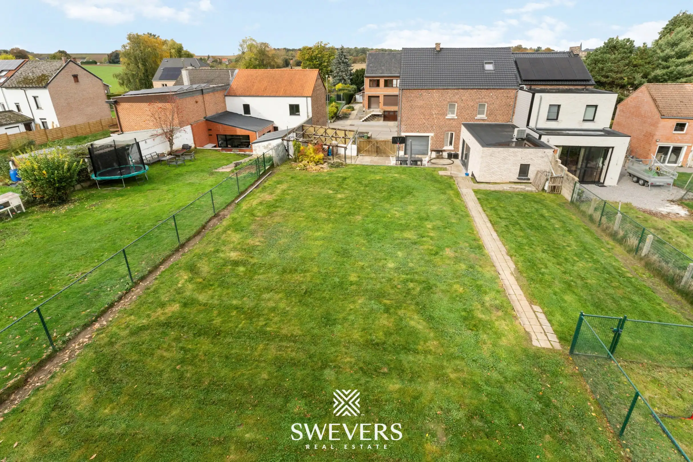 Gezellige woning met moderne keuken op groot perceel in Gingelom foto 30