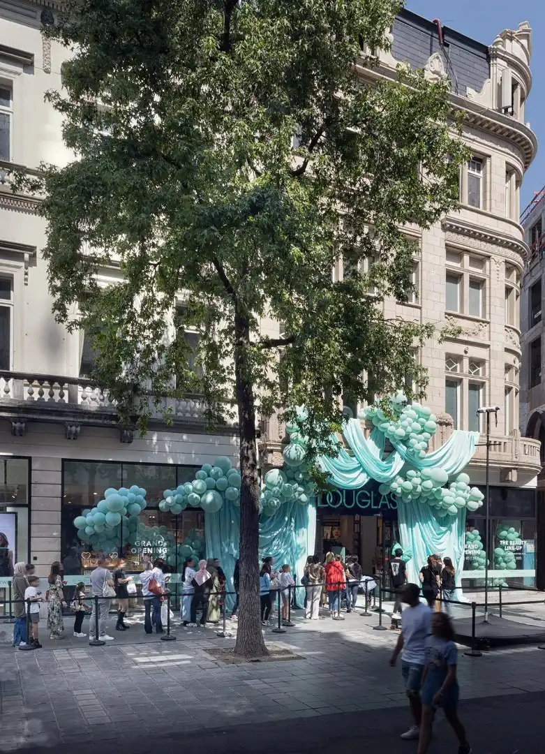 Meir 113-115 foto {{pictureIndex}}