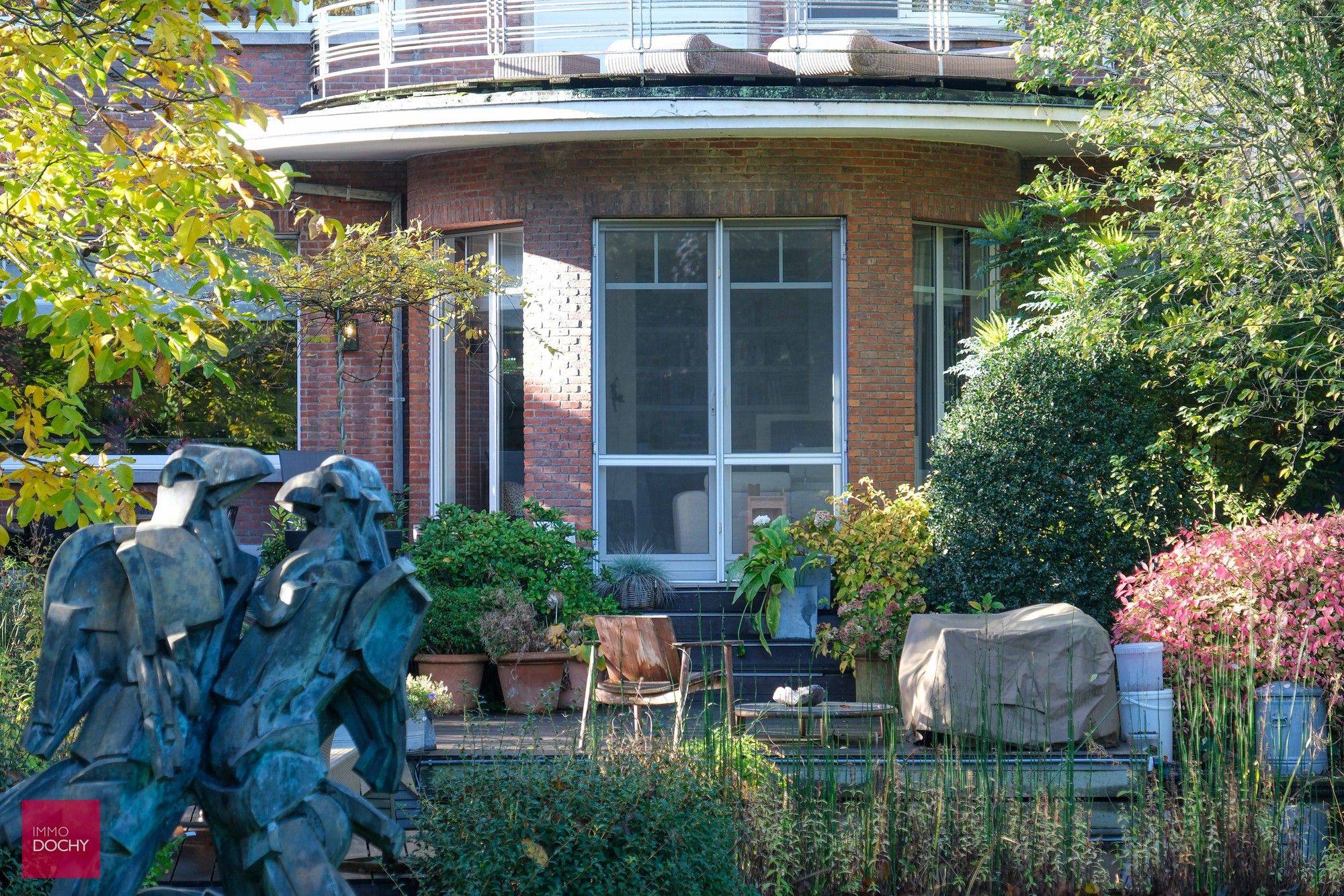 Prachtige loft met tuin en waterpartij centrum Kortrijk foto 12