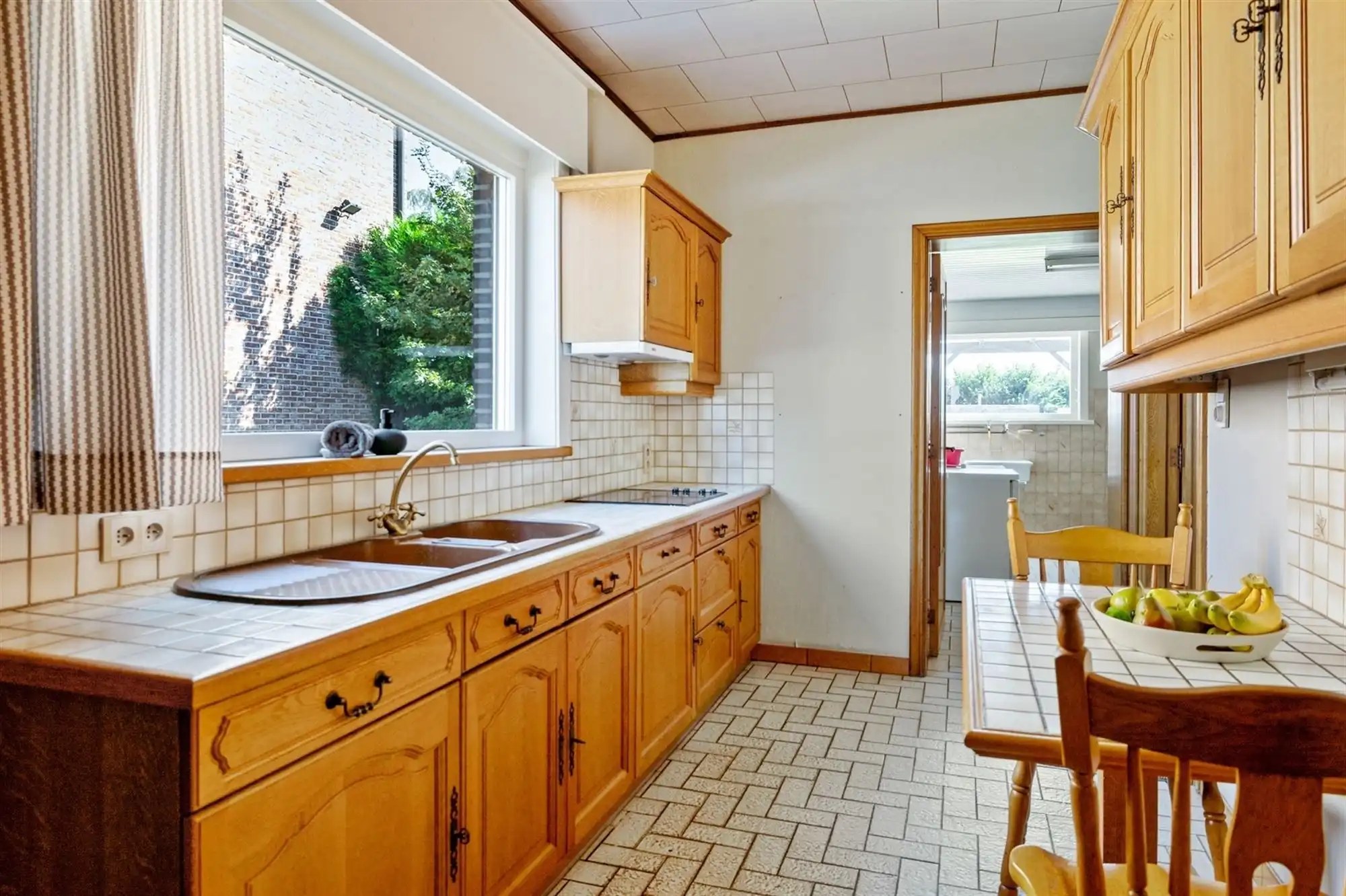 Verrassend ruime, karaktervolle woning te Putte foto 4