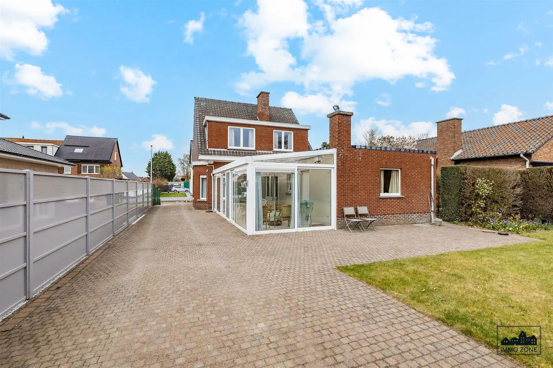 Open bebouwing met 3 slaapkamers op toplocatie foto 3