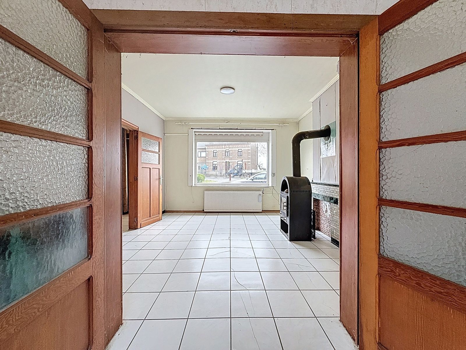 Woning mét hangaars en tuin foto 8