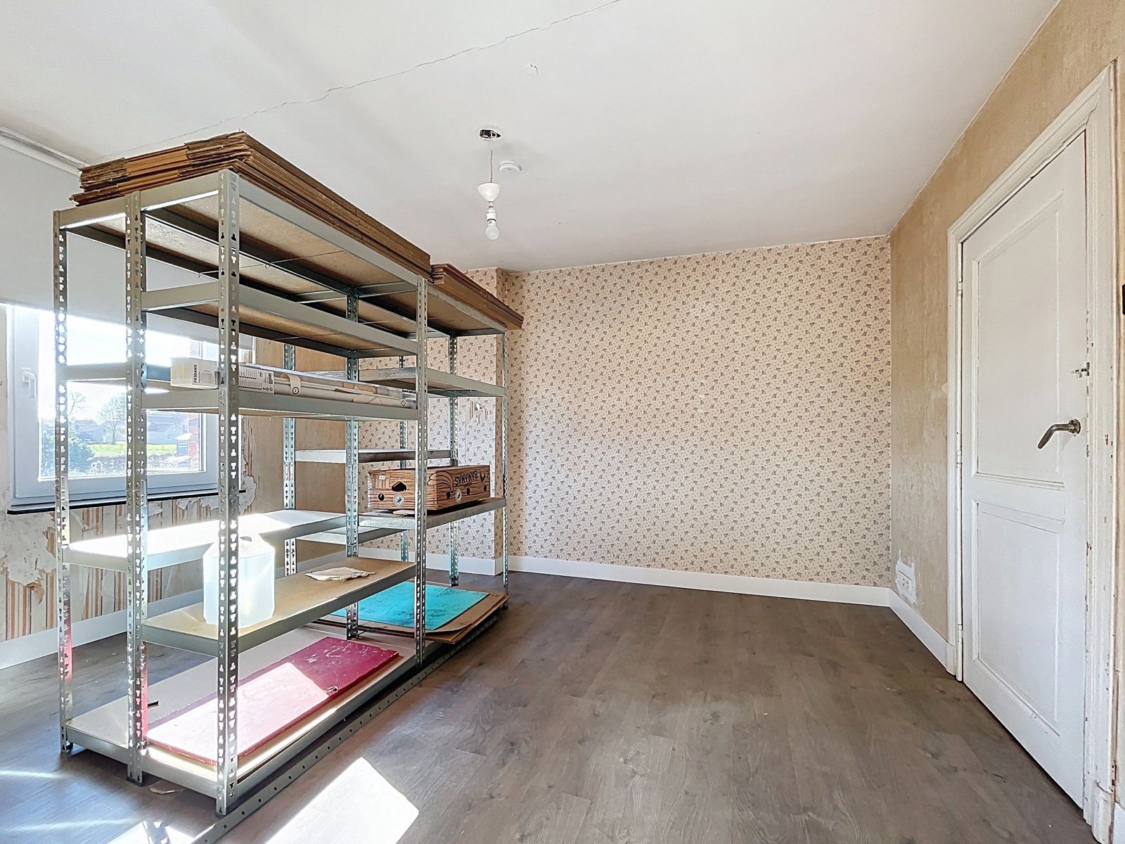 Ruim, gerenoveerd en zuinig huis met praktijk/handelsruimte foto 20