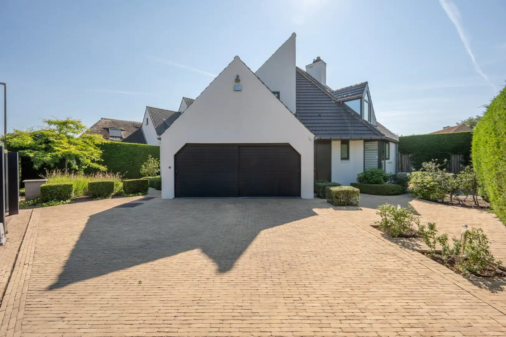 Gerenoveerde villa in residentiële omgeving foto 22