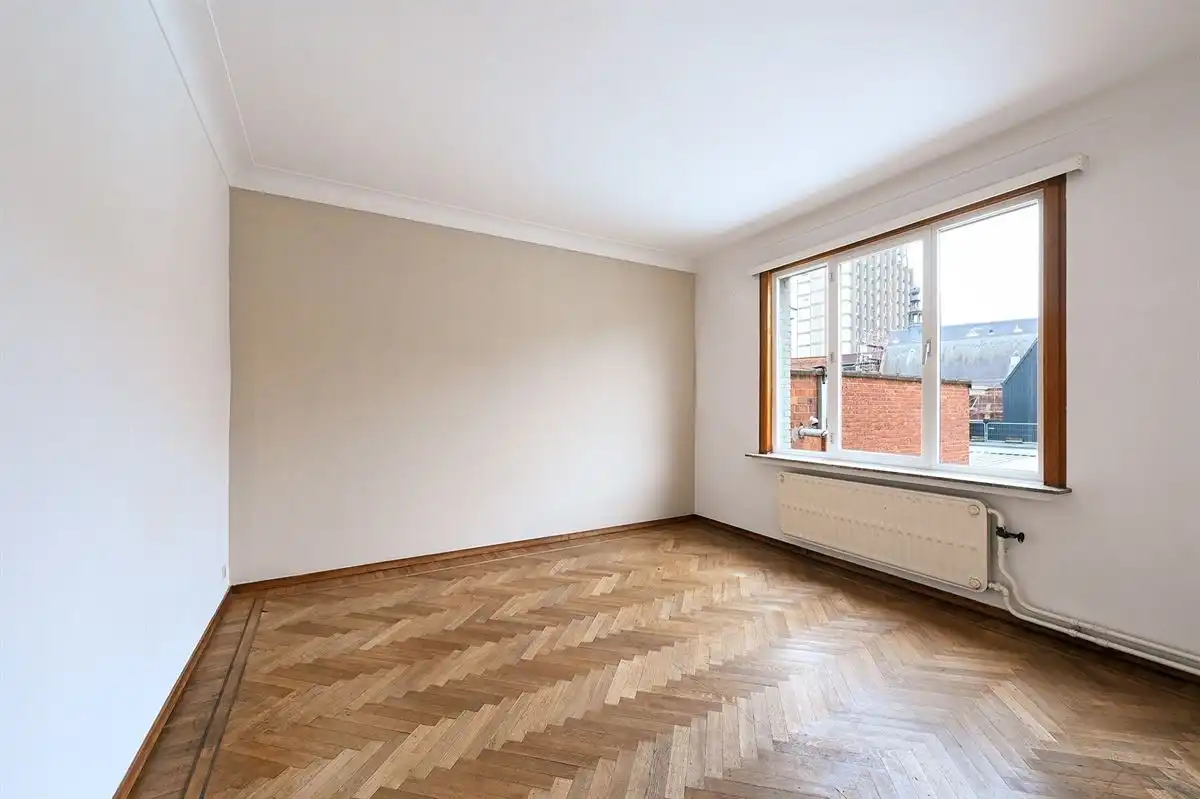 Op te frissen 2-slaapkamerappartement aan de Wilde Zee foto 17