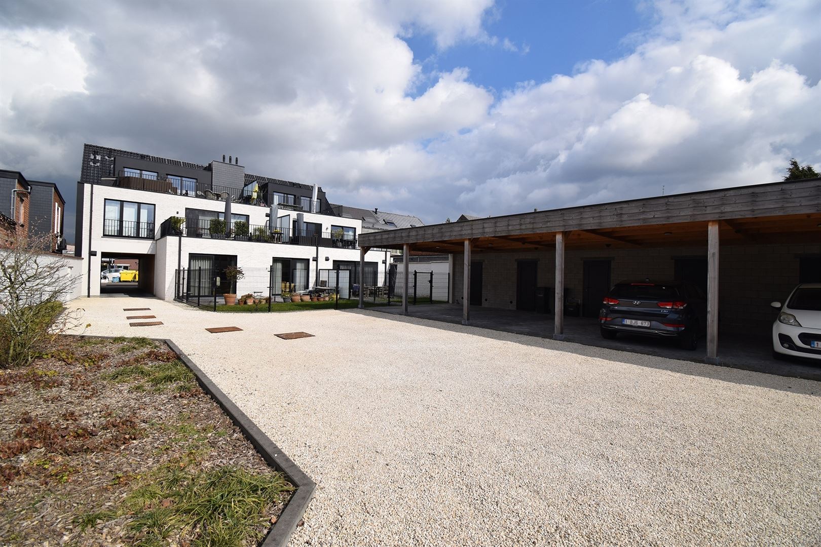 2-slpk-app, terras en tuin! Kopen onder 2% registratie kan! foto 17