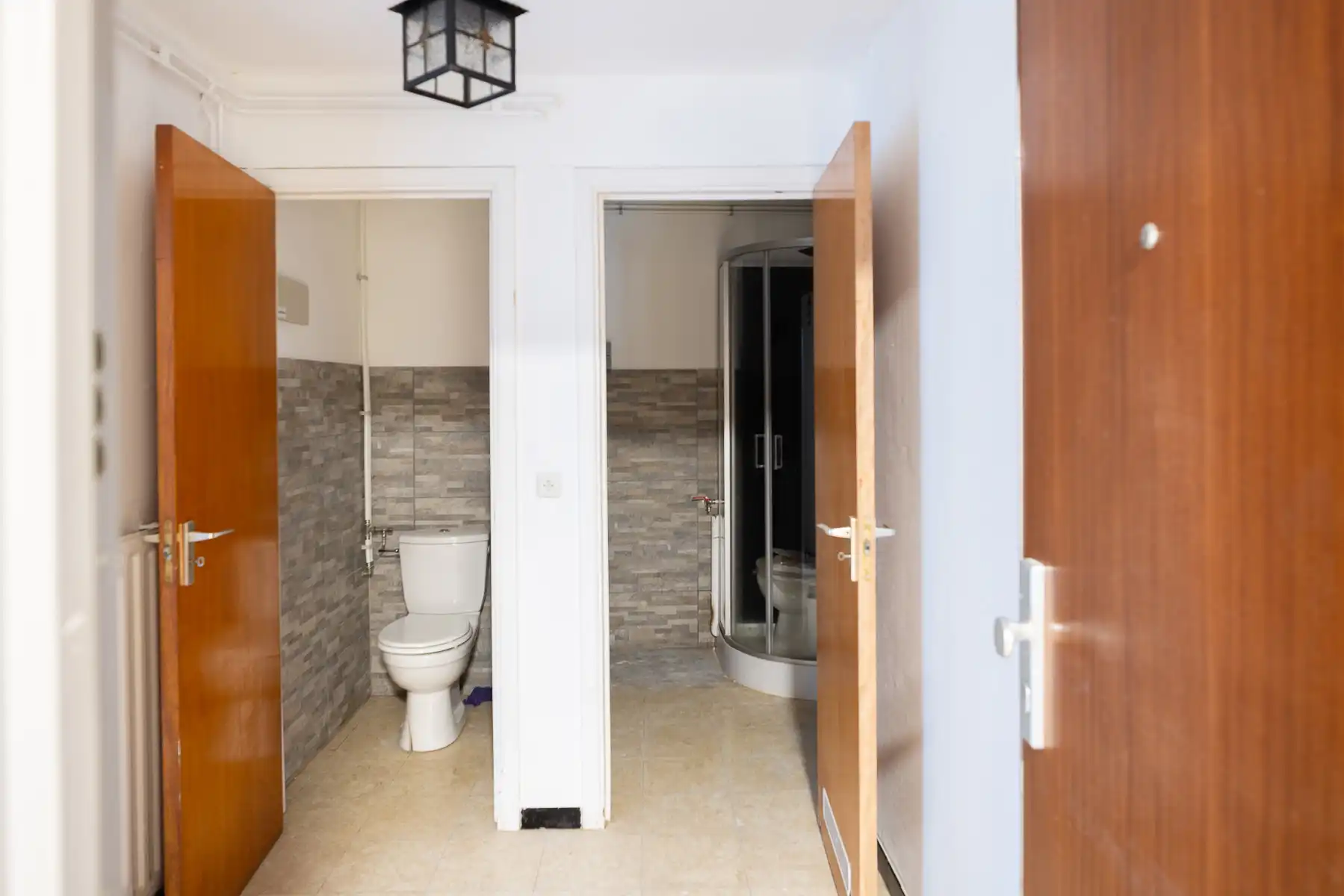 Te renoveren appartement met één slaapkamer  foto 10