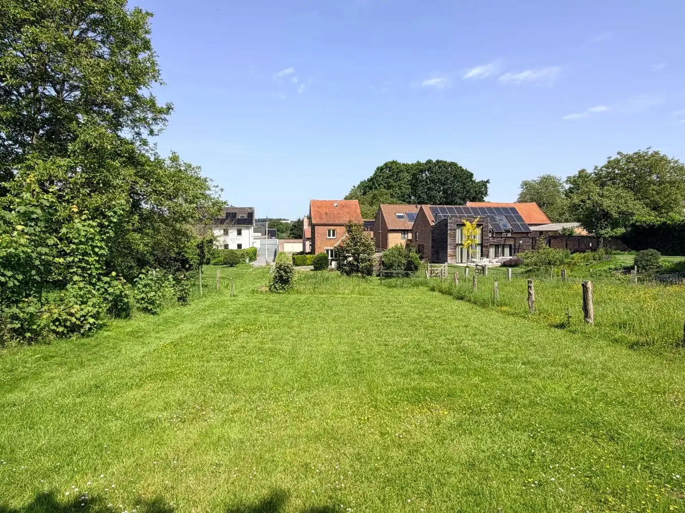 Charmante te renoveren woning op een perceel van ca. 15 are met zuidgerichte tuin foto 26