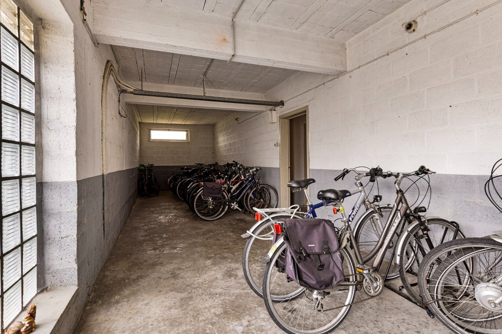 Gelijkvloers appartement met 2 slaapkamers en 2 terrassen foto 25