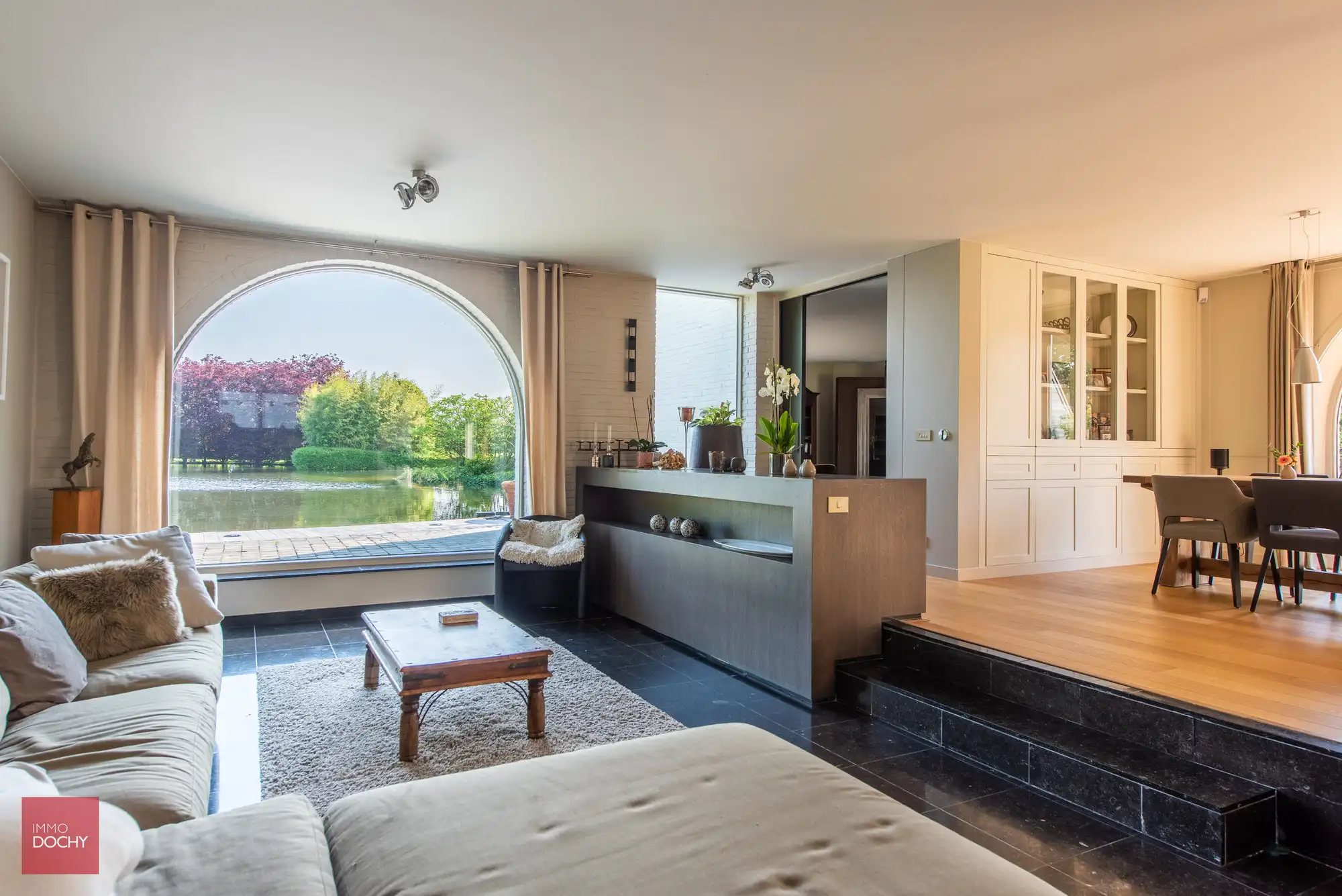 Zeer rustig gelegen vierkantshoeve met vergunde volumes foto 13