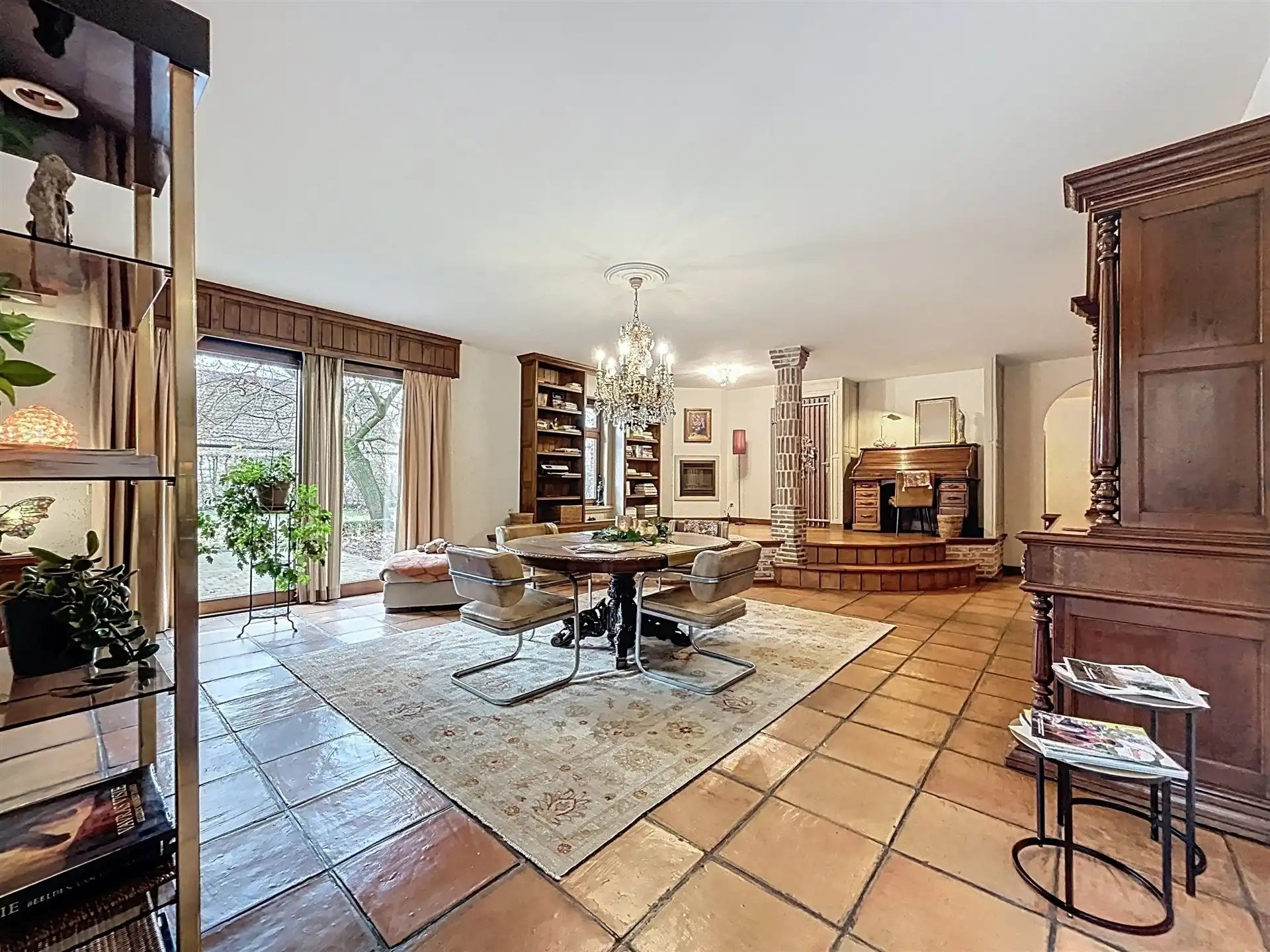 Energiezuinige statige villa met 5 slaapkamers en riant bijgebouw op perceel van 14262m² foto 14