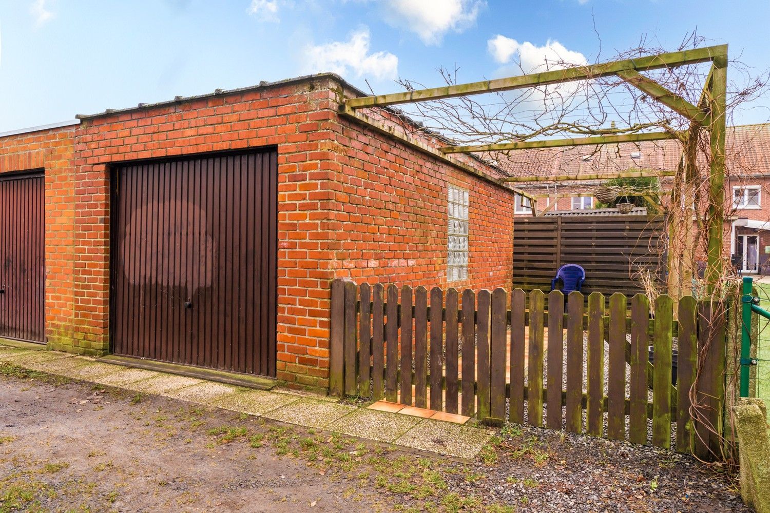 Aangename woning met mooie tuin en garage in rustige wijk! foto 16