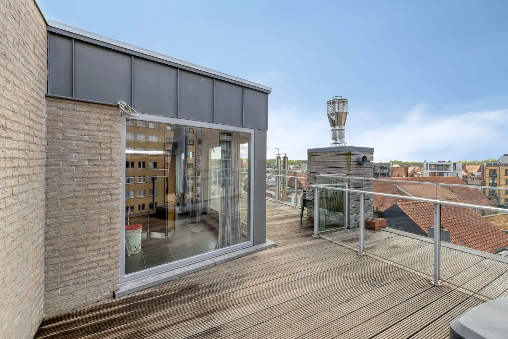 Zongericht Penthouse met zeer ruim terras foto 44