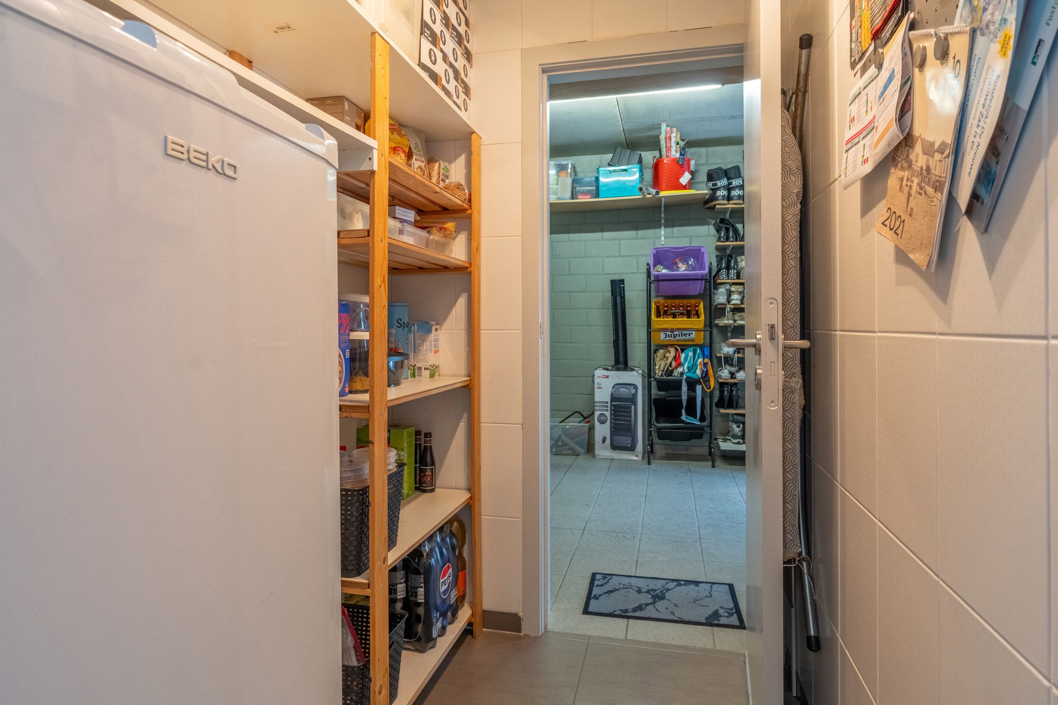 Instapklare woning met 3 grote slpks en garage foto 13