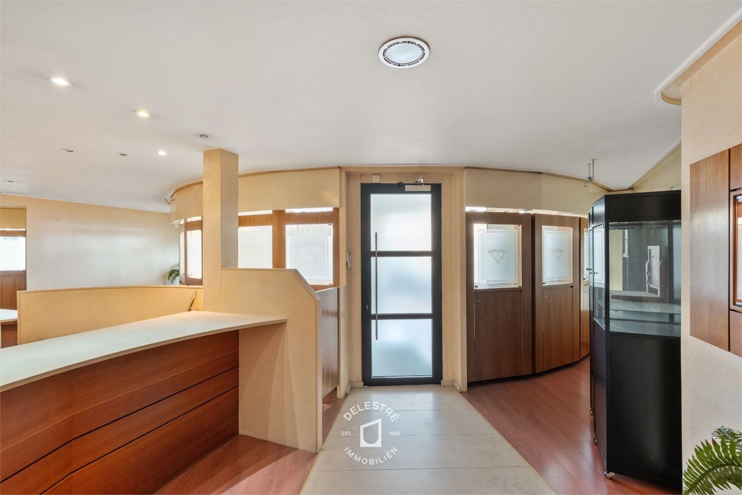 SOLIDE (HANDELS)WONING MET GARAGE BRUSSELBAAN foto 11