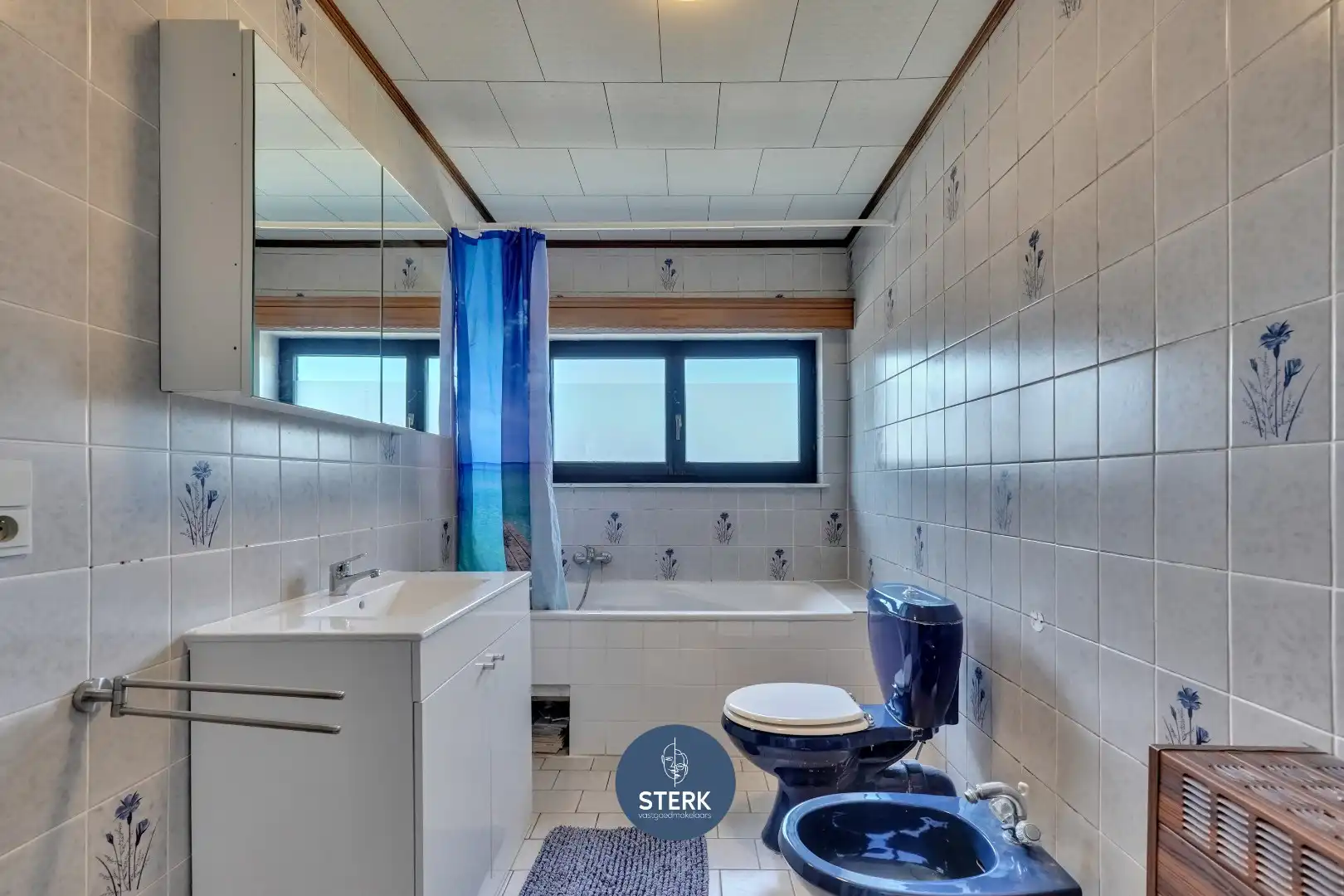 OP TE KNAPPEN GEZINSWONING (206 M²) MET VEEL POTENTIEEL TE LANAKEN !  foto 14