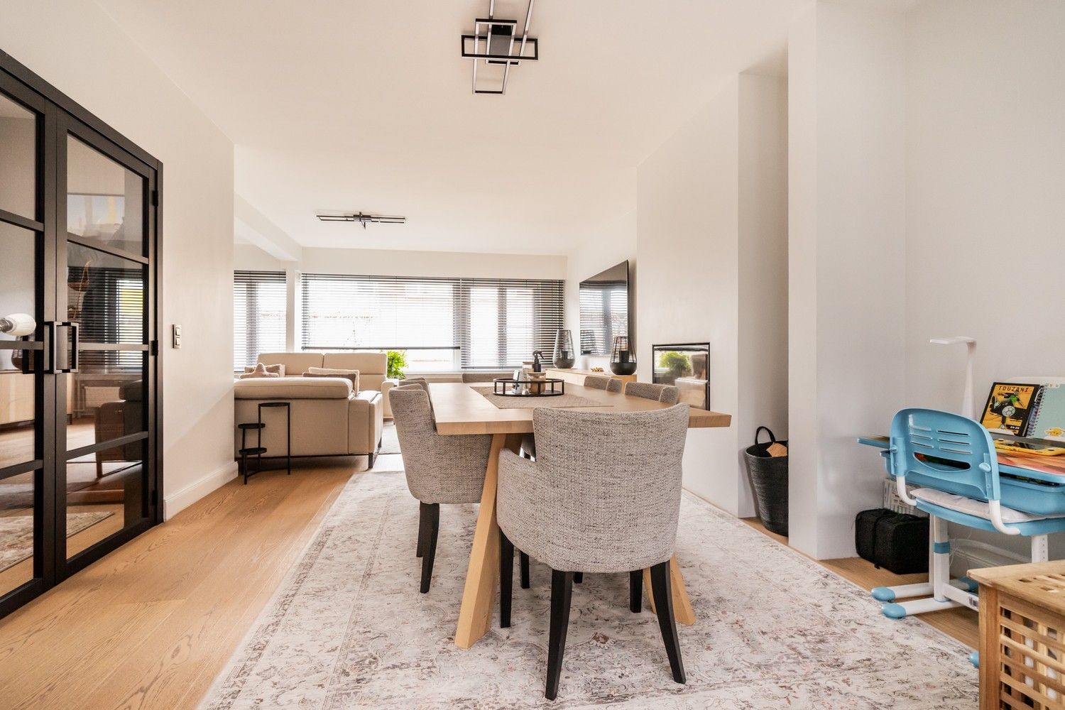 Prachtige Bel-Etage woing met 5 slaapkamers foto 5