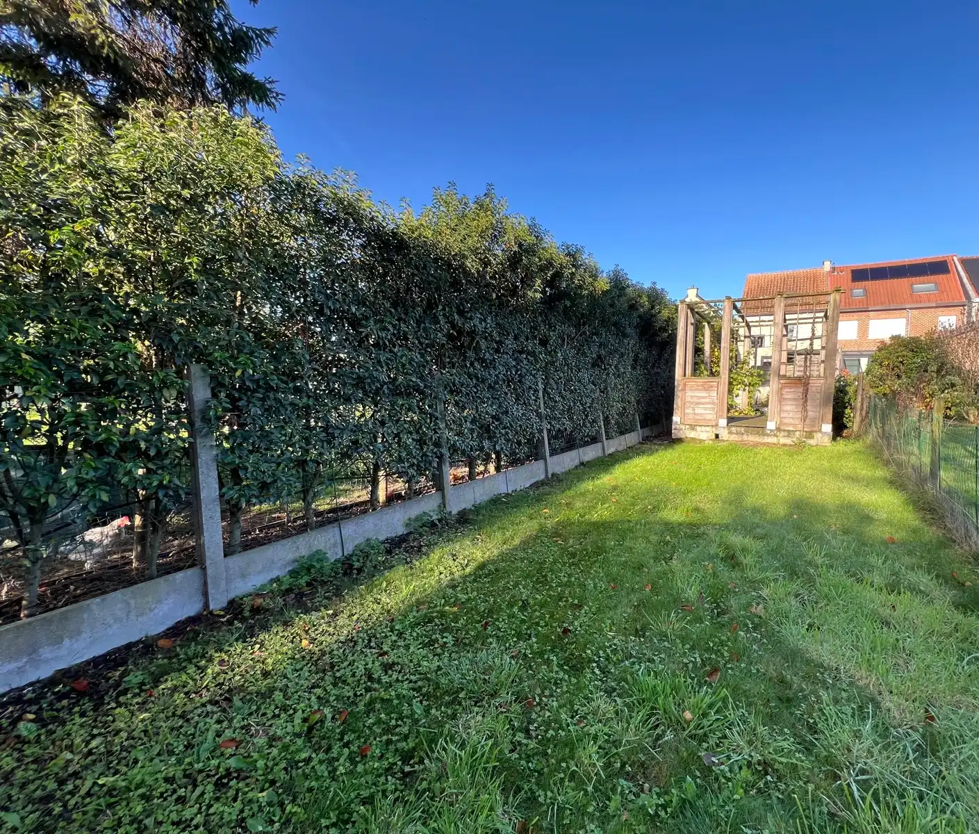 Solide woning met zeer gunstige ligging. foto 27