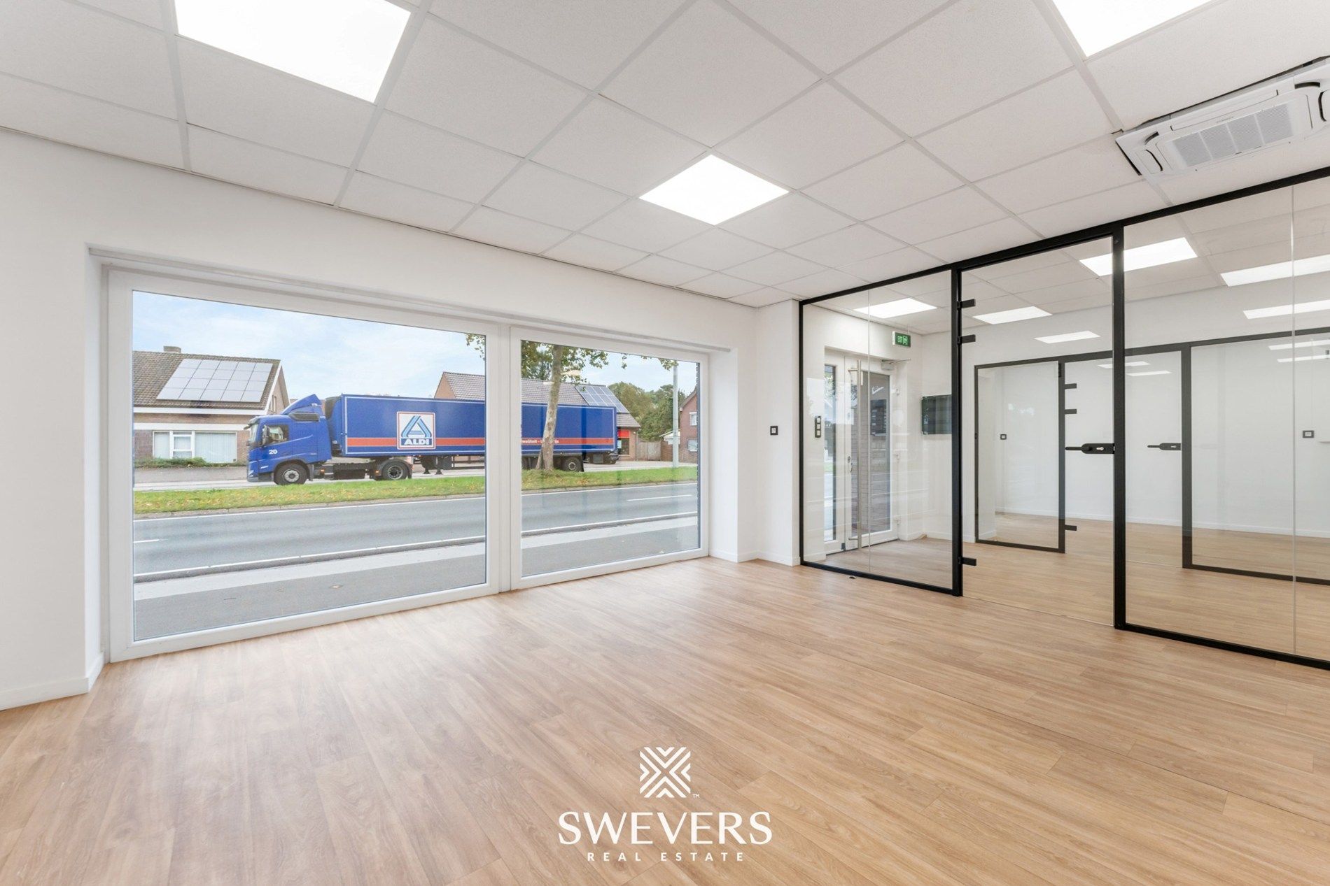 Prachtig, instapklaar handelspand te huur op toplocatie in Houthalen-Helchteren foto 2