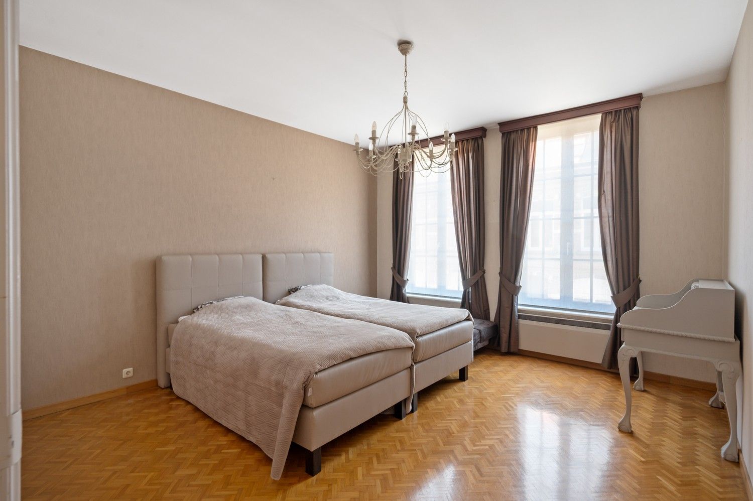 Ruime woning met polyvalente (kantoor)ruimte & tuin te Lier! foto 15