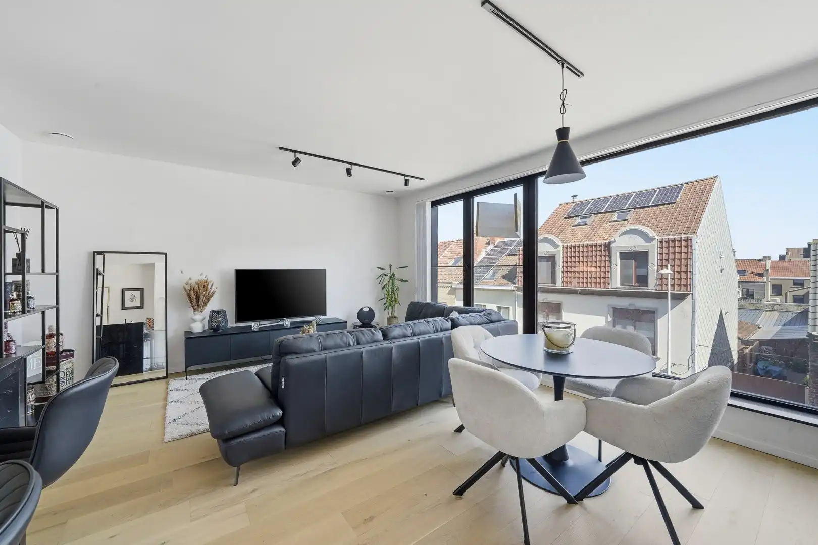 Modern energiezuinig 2-slaapkamerappartement te Bredene foto 2