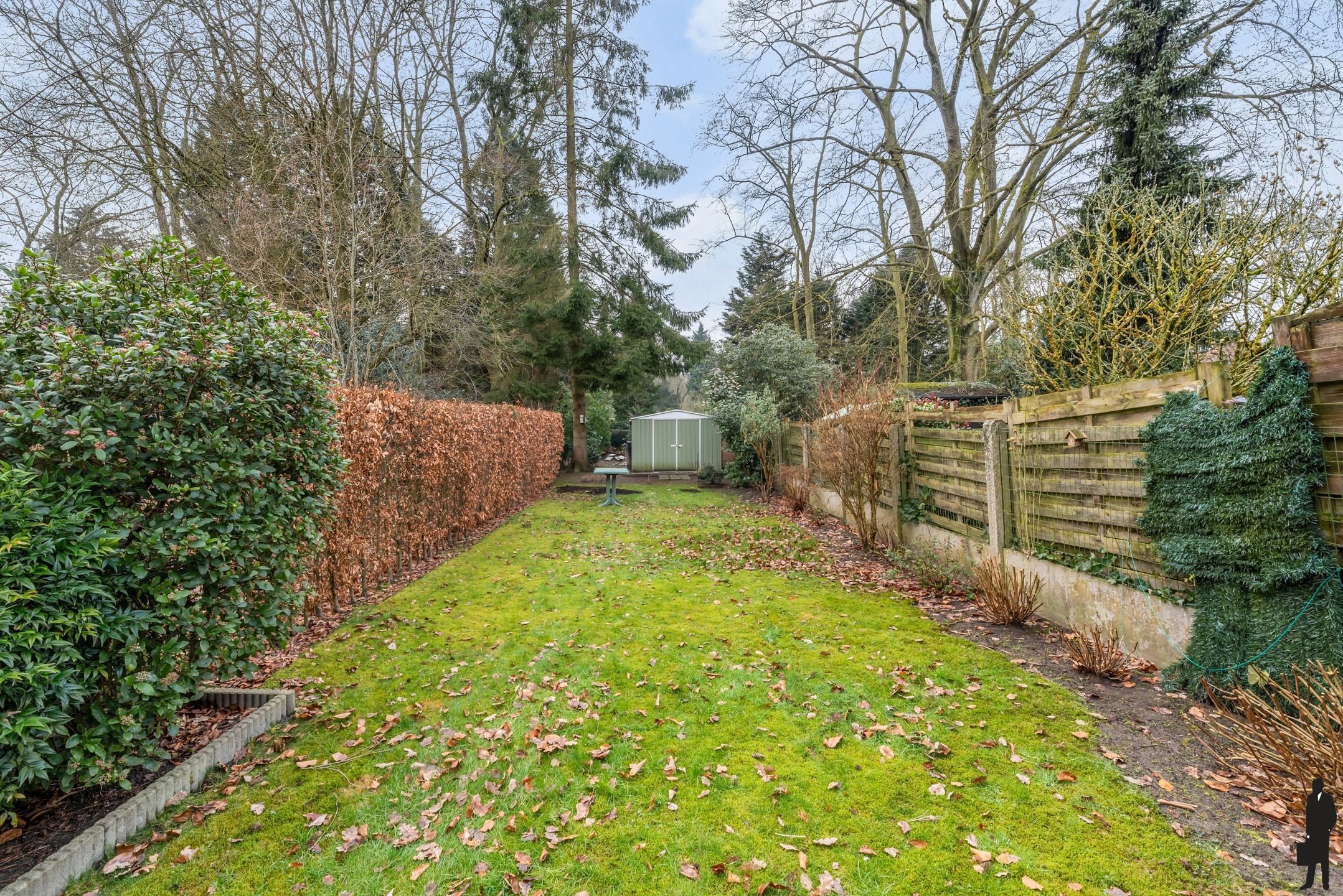 Te renoveren ruime bel-etagewoning op ca. 315 m² met veel potentieel en diepe besloten tuin! foto 13