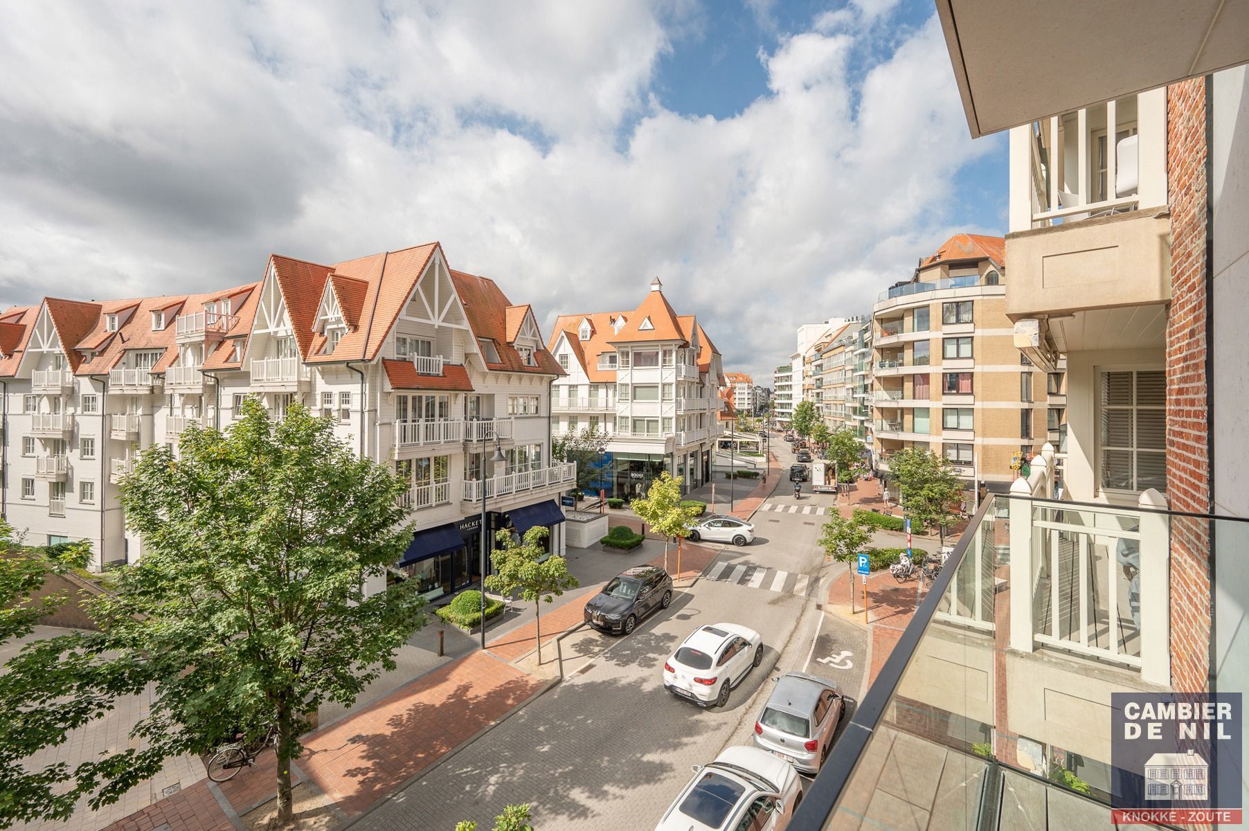 Nieuwbouwappartement met 3 slaapkamers in hartje Zoute foto 2