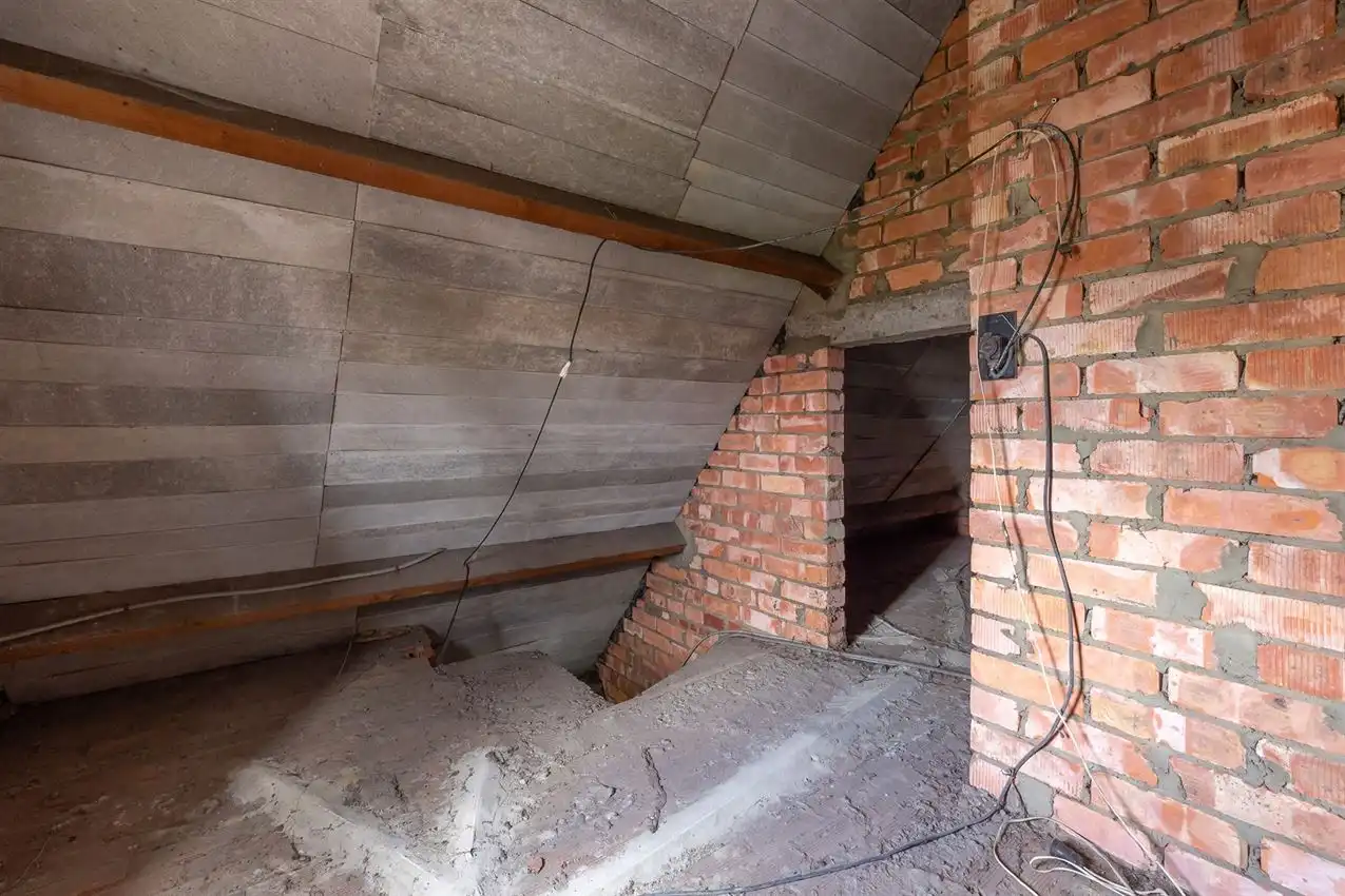 Vlakbij ingang merodebossen, soldie woning met potentieel foto 22