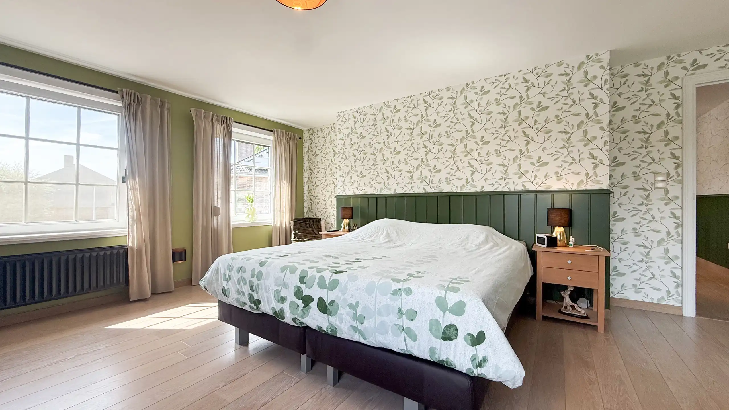 Ruime woning van 235m² met 4slpks, kelder en EPC B!  foto 36