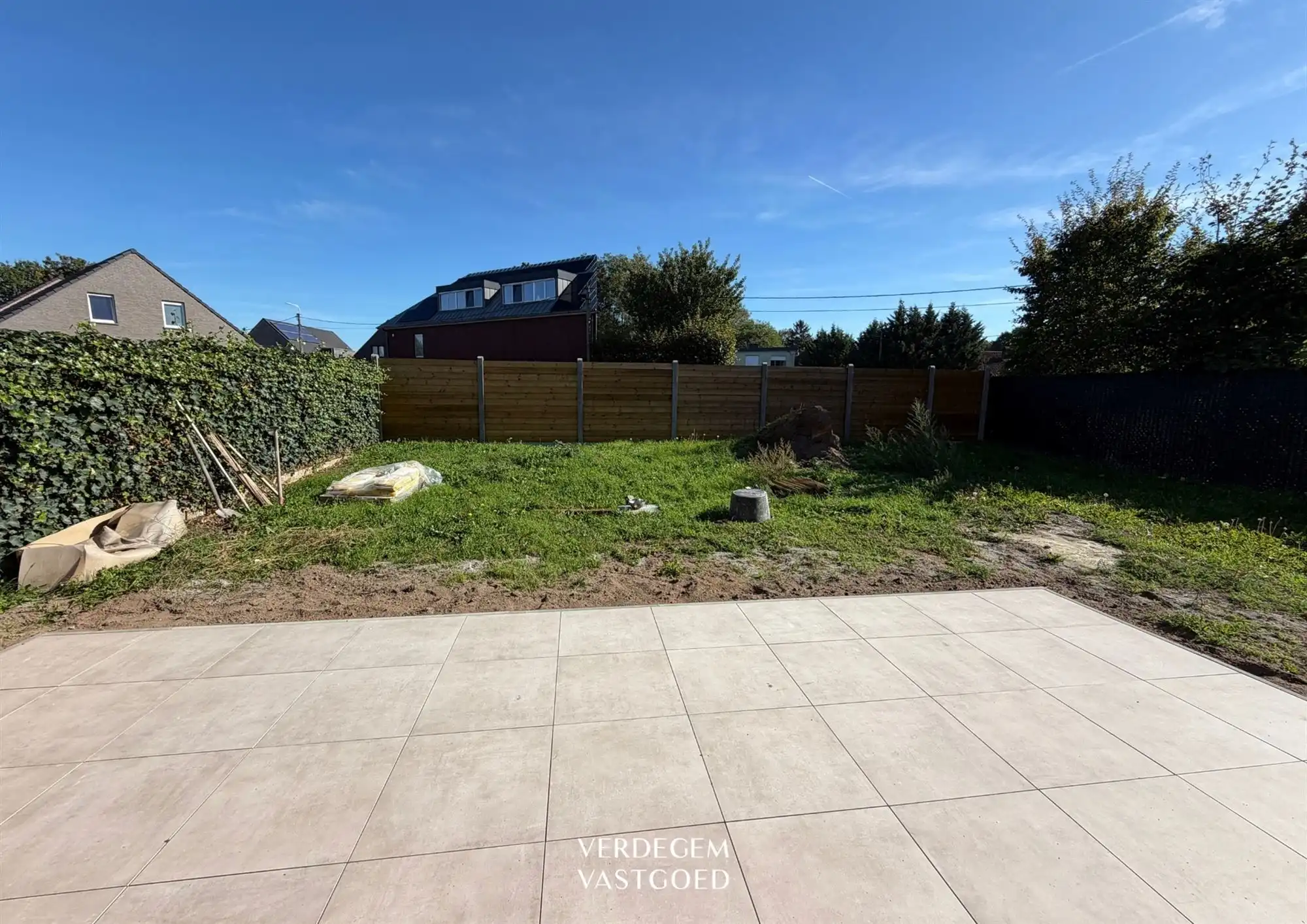 Knappe nieuwbouwwoning met 3 slaapkamers, inpandige garage op zonnig perceel van 371m² foto 10
