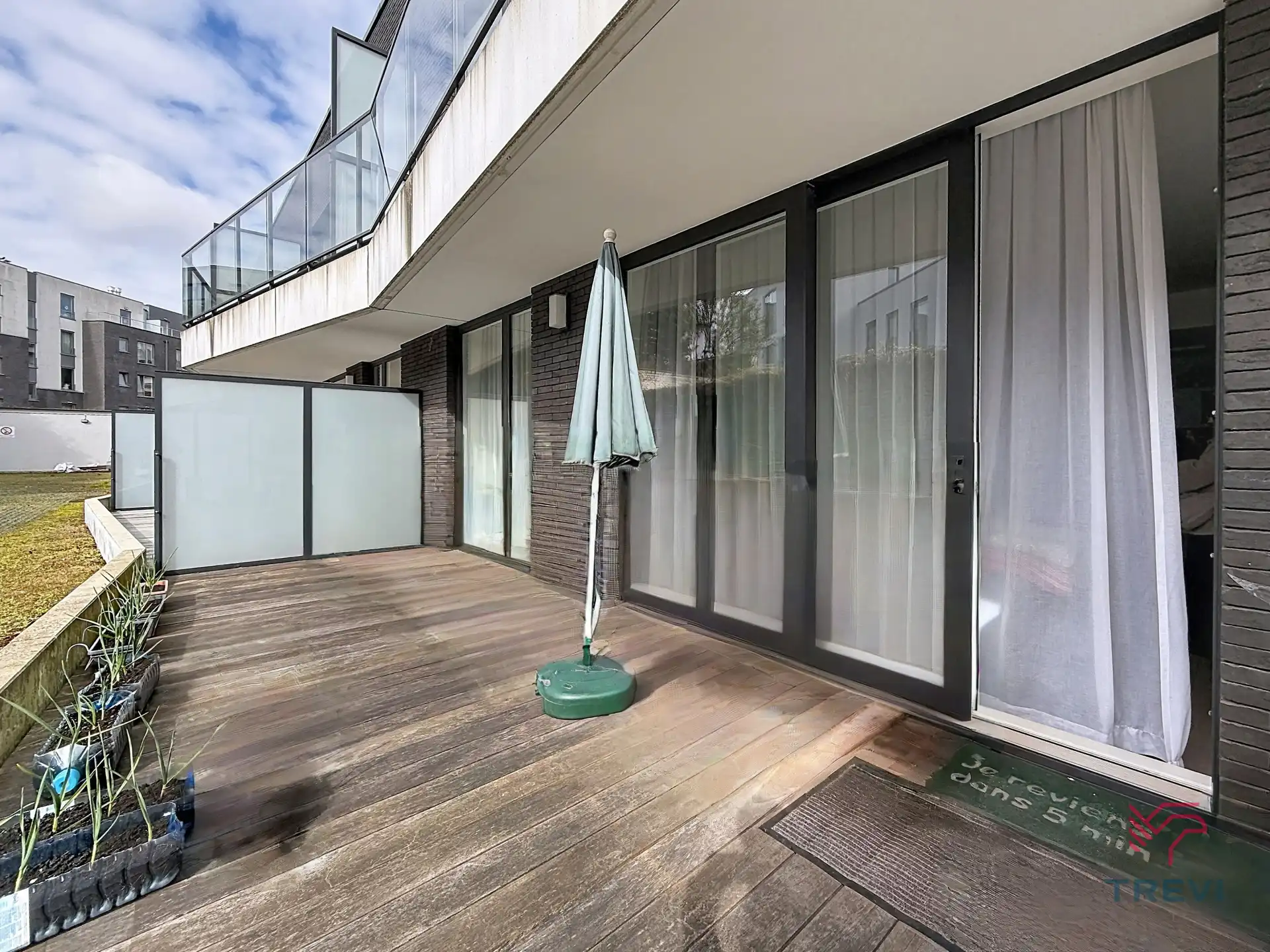 Jubelpark, Prachtig appart. ±58 m², kelder en 1 parking foto {{pictureIndex}}