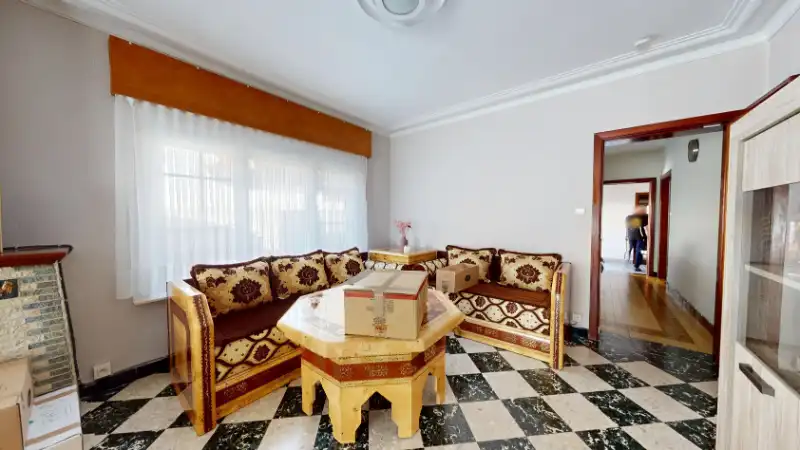 Woning van 197m² op een perceel van 8 are foto 5